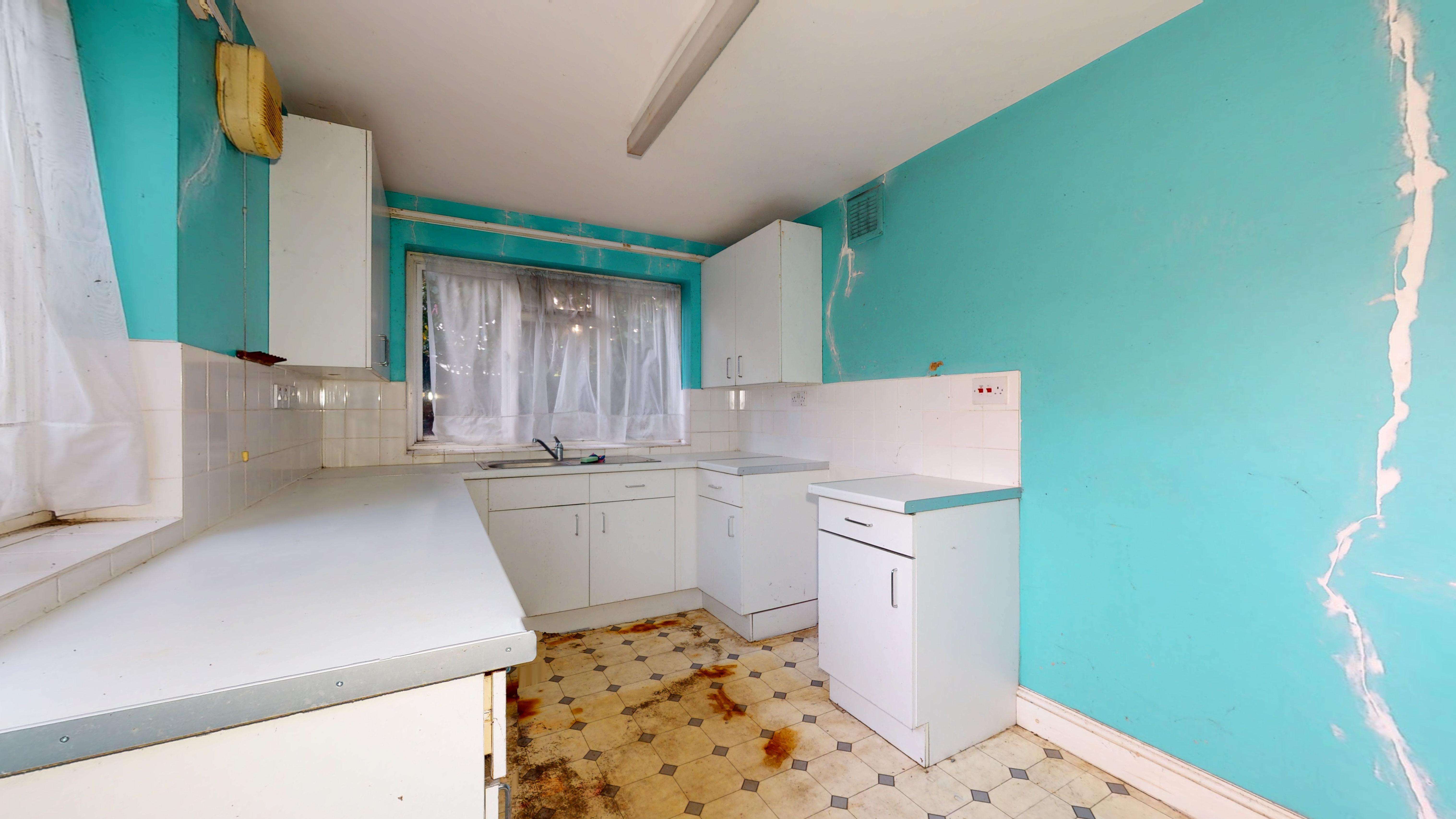 Flat A, 73 Green Lane, Hanwell, London, W7 2PA