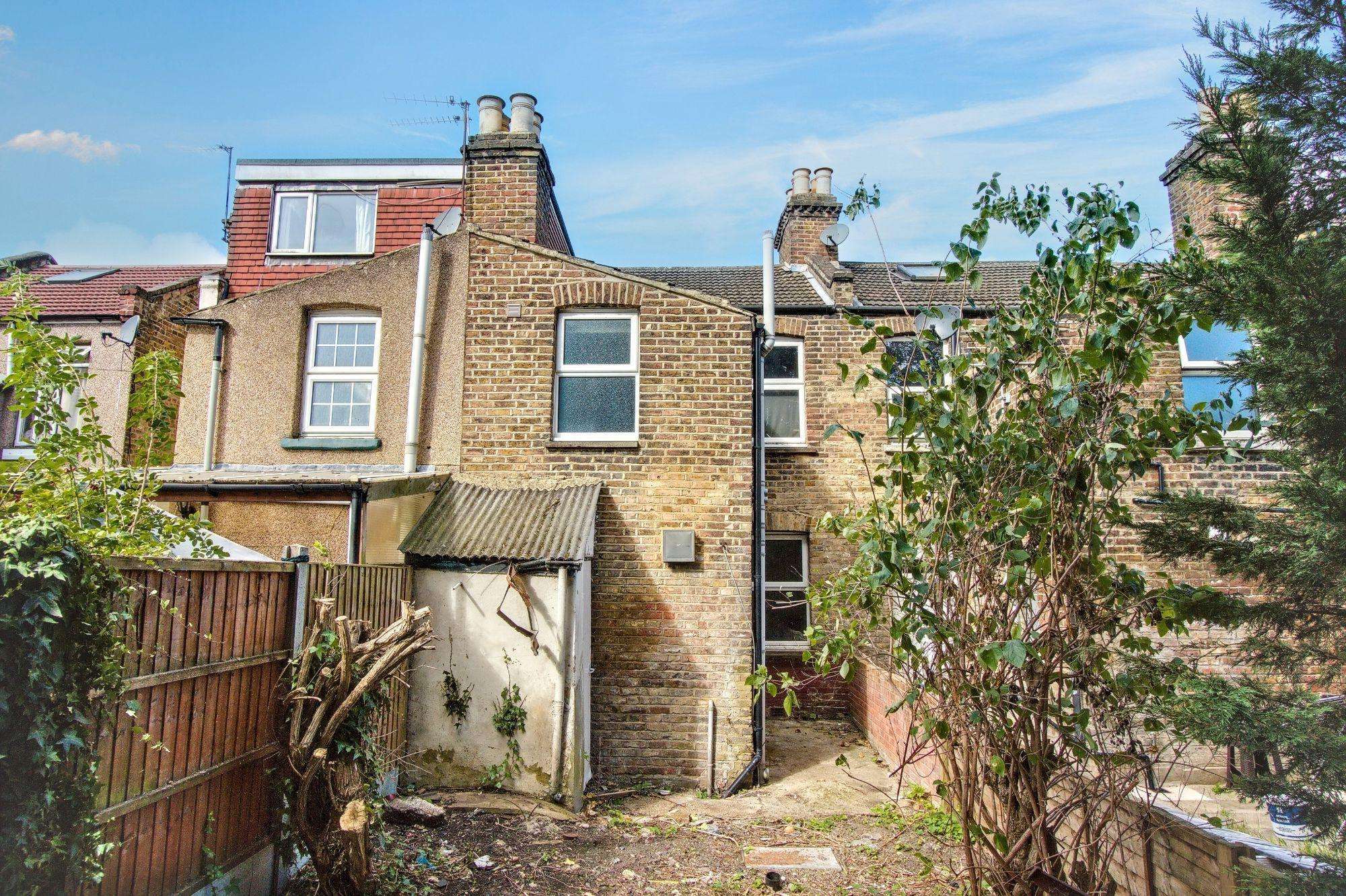 5 Oxford Road, Edmonton, London N9 0LY