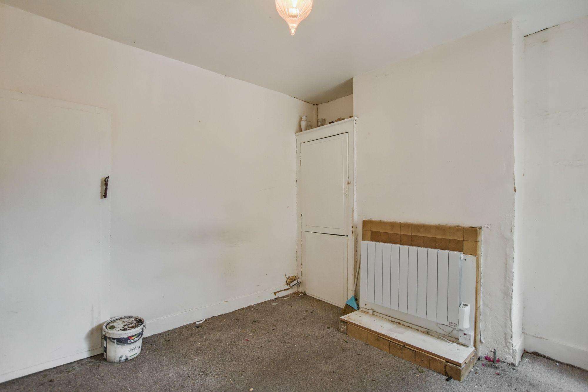 5 Oxford Road, Edmonton, London N9 0LY