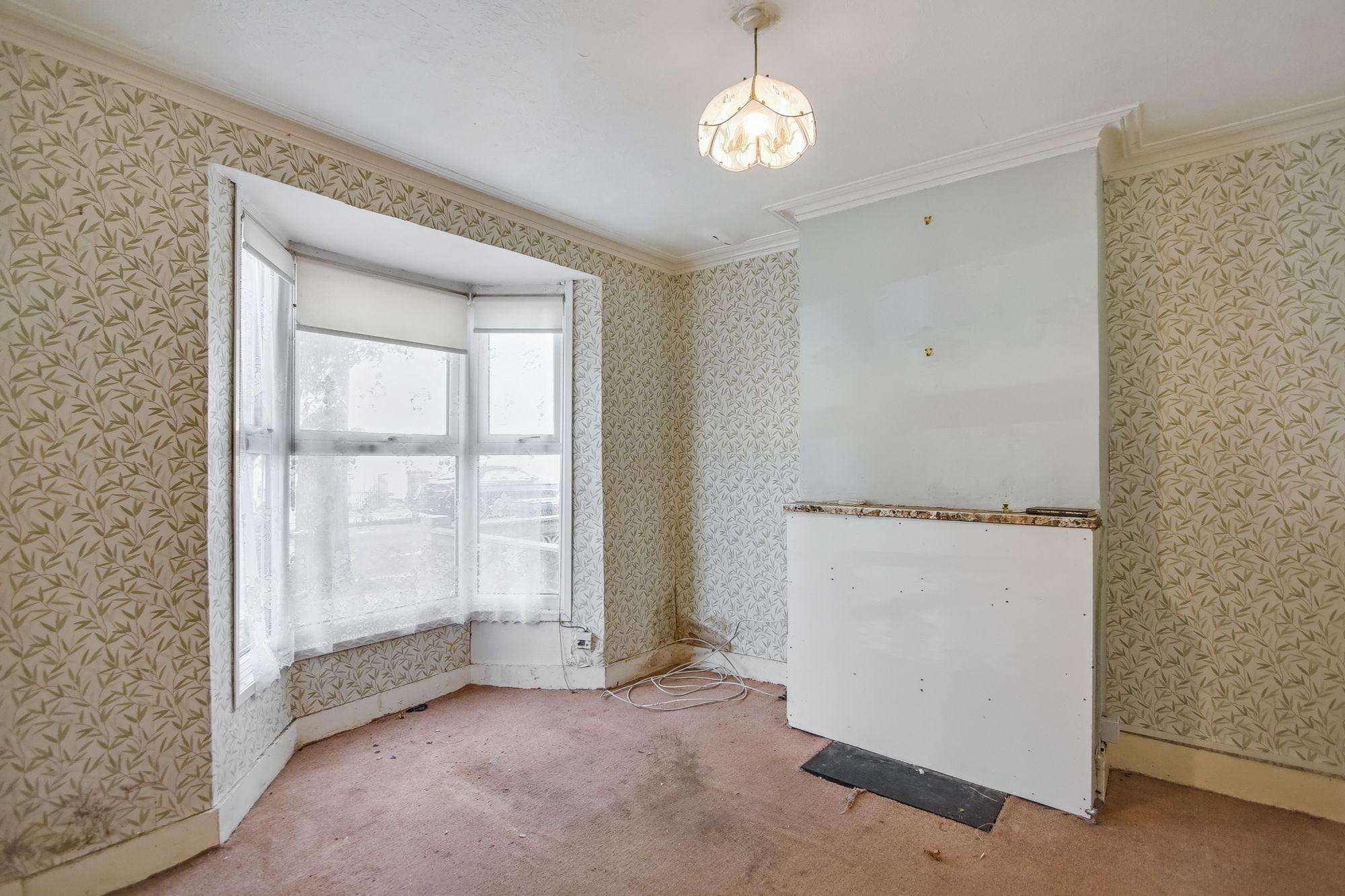 5 Oxford Road, Edmonton, London N9 0LY
