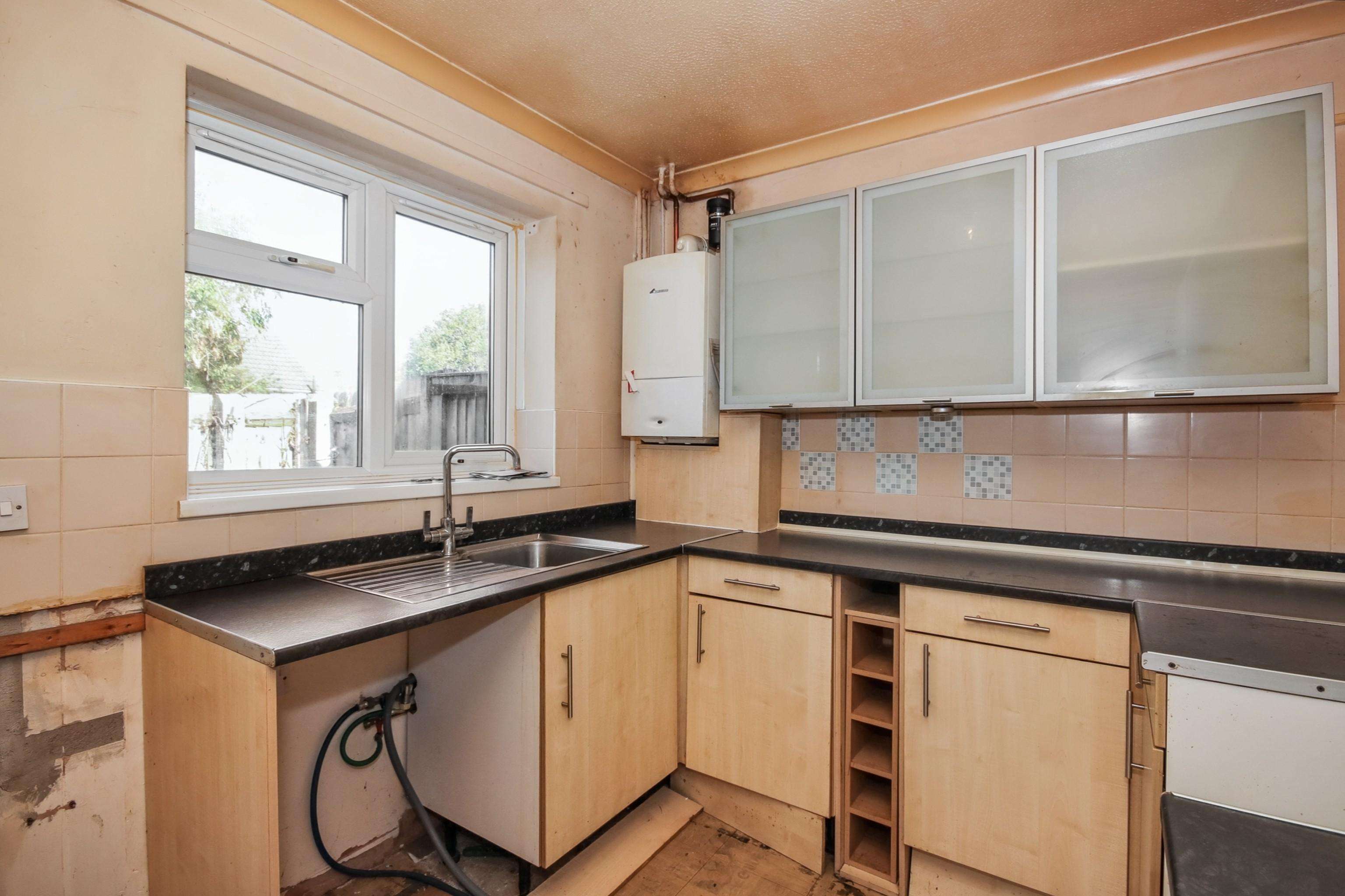 10 Beaumaris Road, Sawtry, Huntingdon, Cambridgeshire PE28 5SF