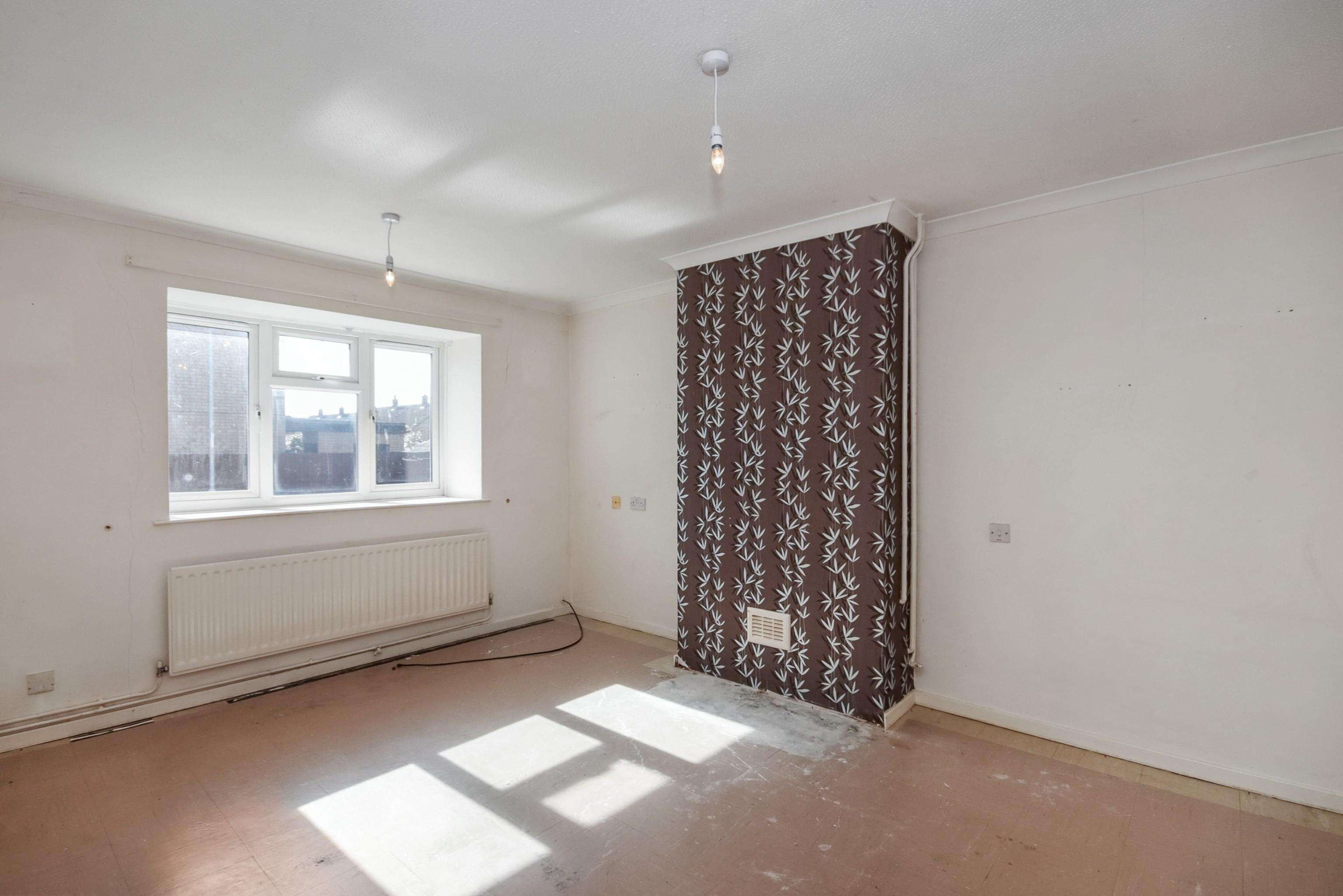 10 Beaumaris Road, Sawtry, Huntingdon, Cambridgeshire PE28 5SF