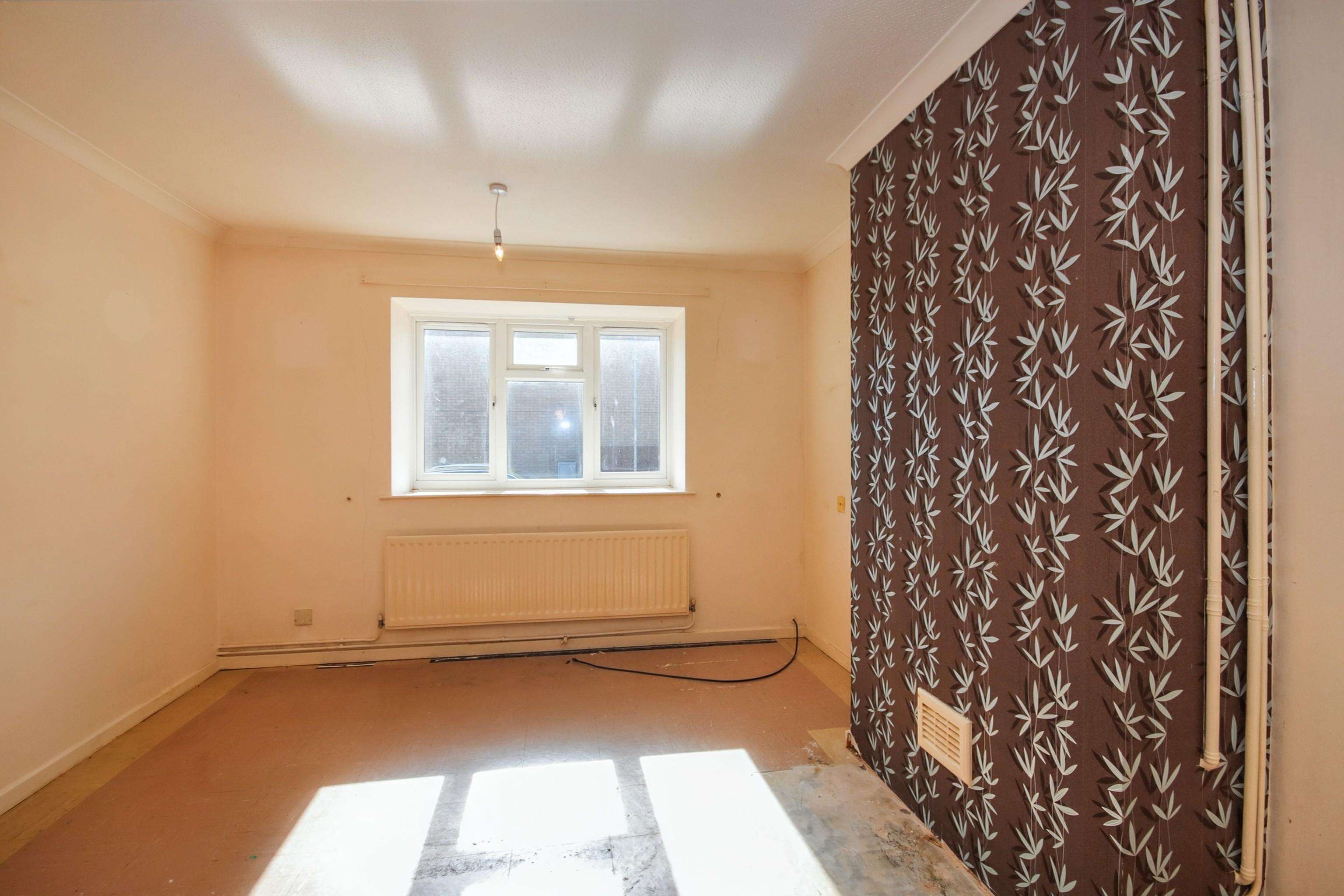 10 Beaumaris Road, Sawtry, Huntingdon, Cambridgeshire PE28 5SF
