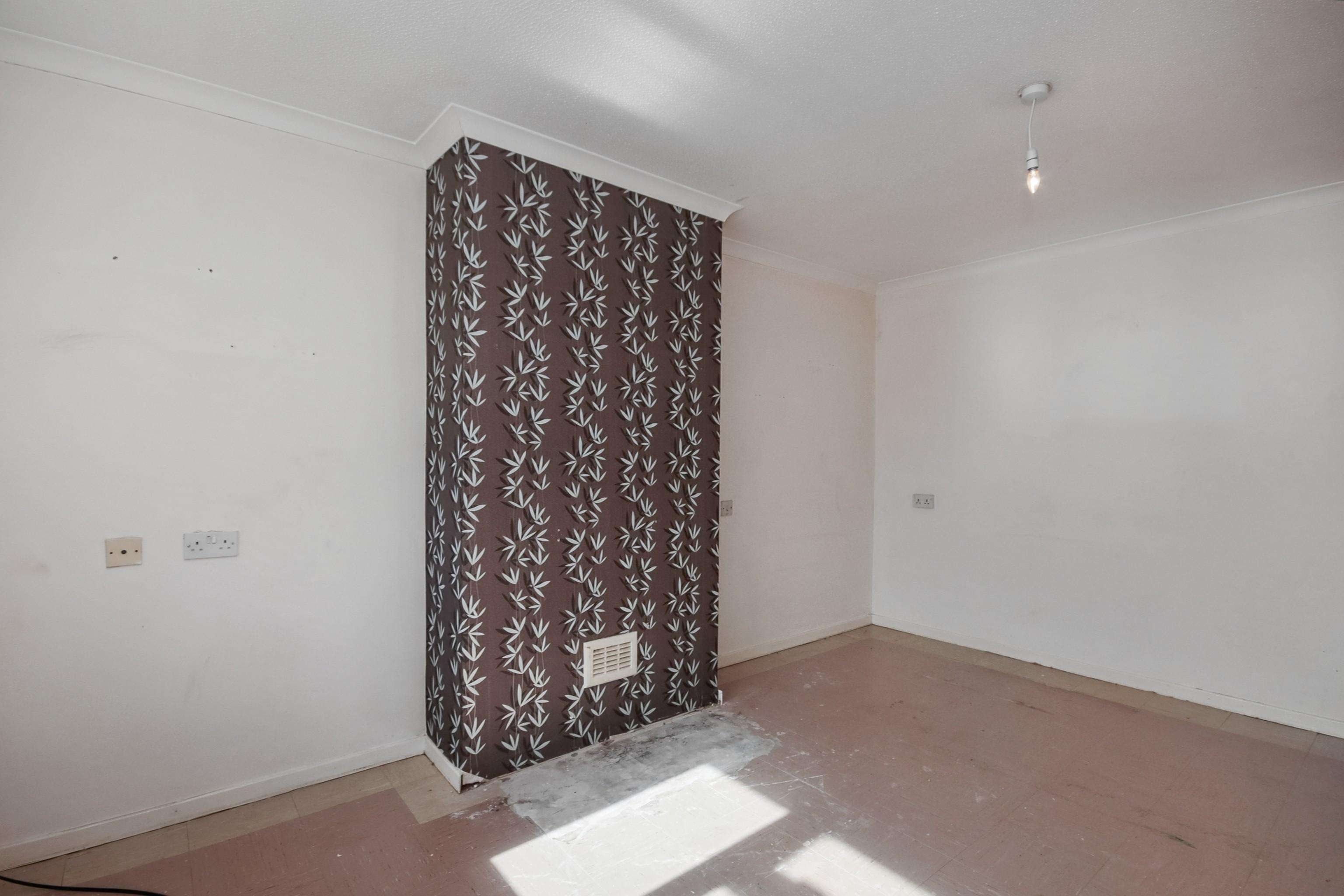 10 Beaumaris Road, Sawtry, Huntingdon, Cambridgeshire PE28 5SF