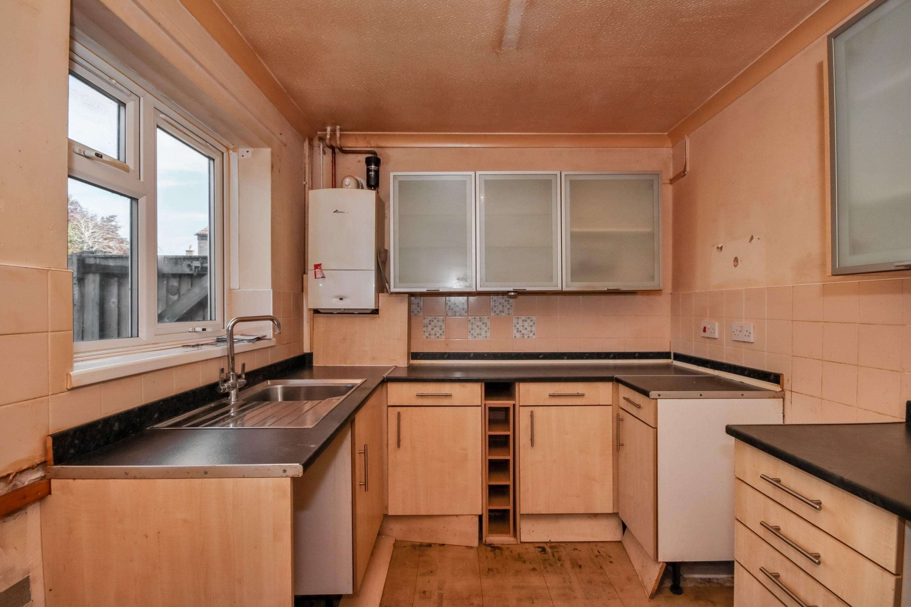 10 Beaumaris Road, Sawtry, Huntingdon, Cambridgeshire PE28 5SF