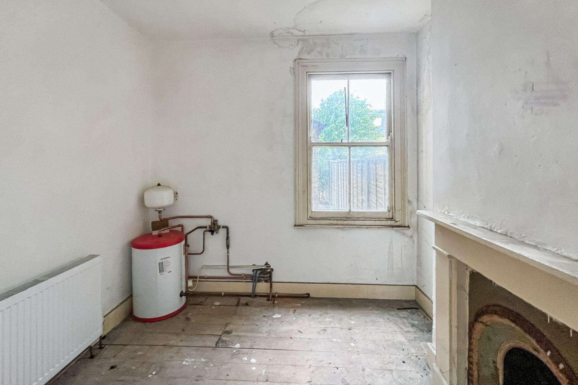 Ground Floor Flat, 35 Ridley Road, Wimbledon, London SW19 1ET