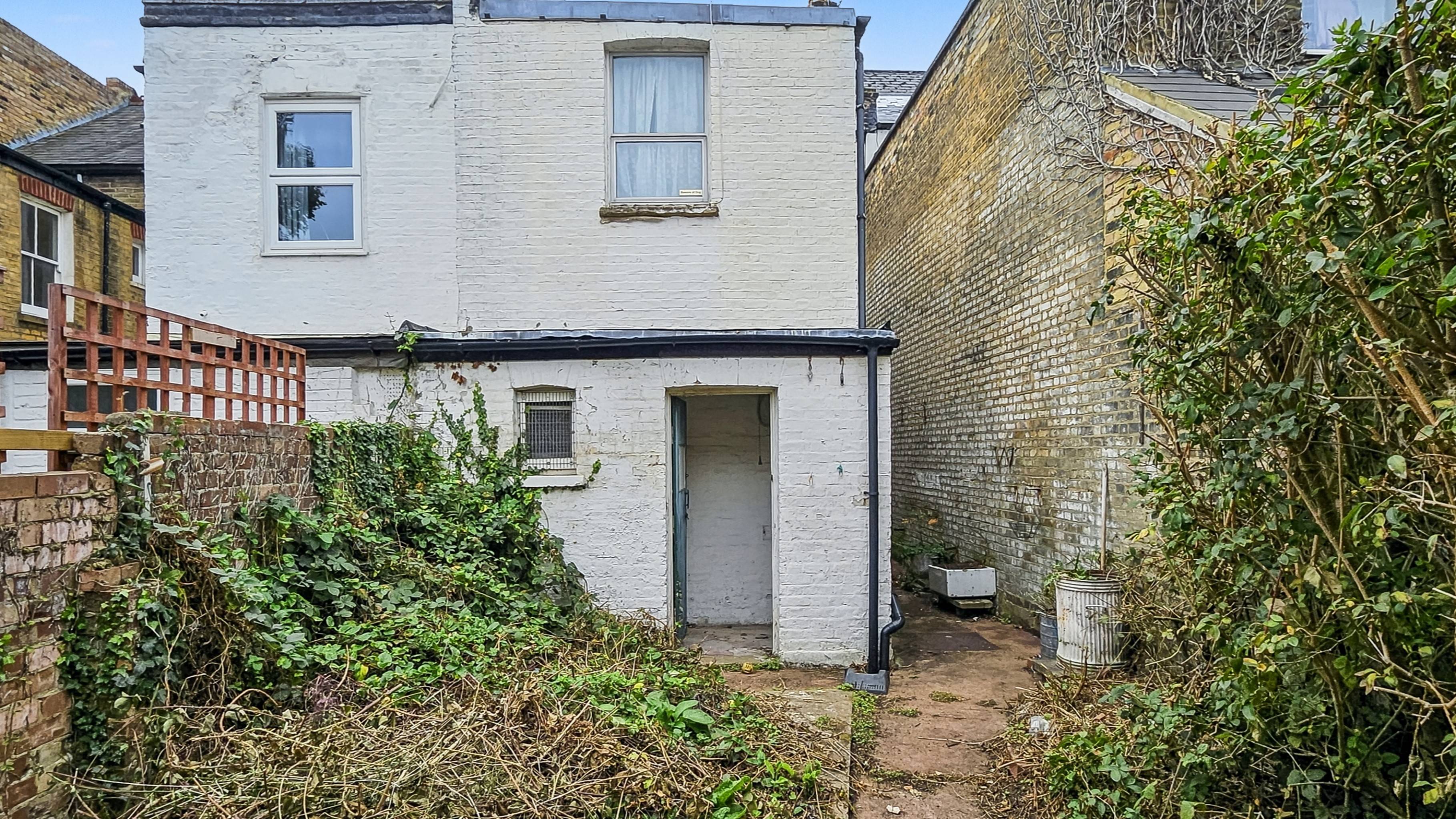 10 Brouncker Road, Acton, London W3 8AQ