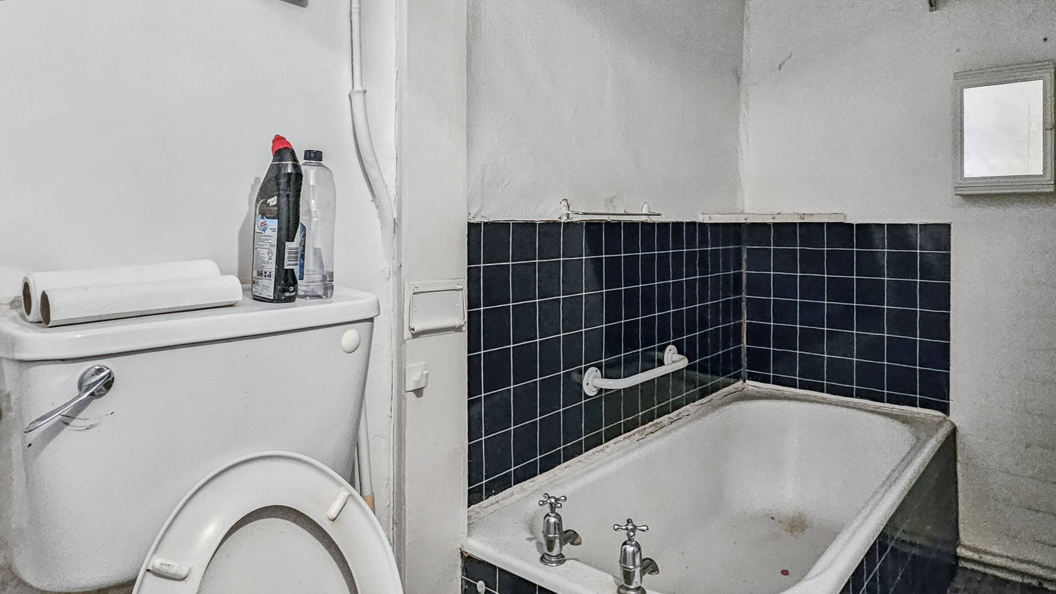 10 Brouncker Road, Acton, London W3 8AQ