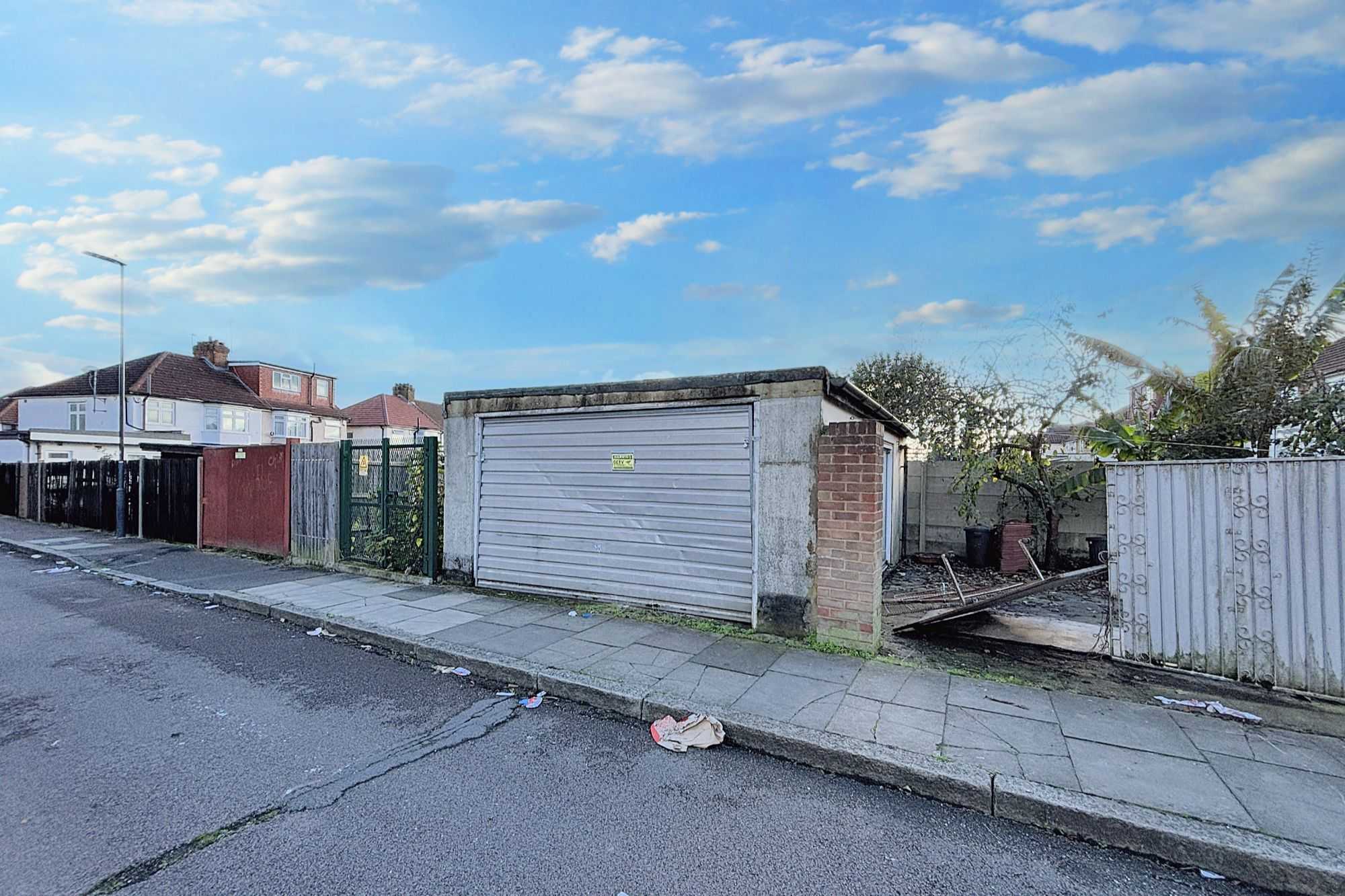15 Glebe Avenue Harrow HA3 9LG 15-glebe-avenue-harrow-ha3-9lg