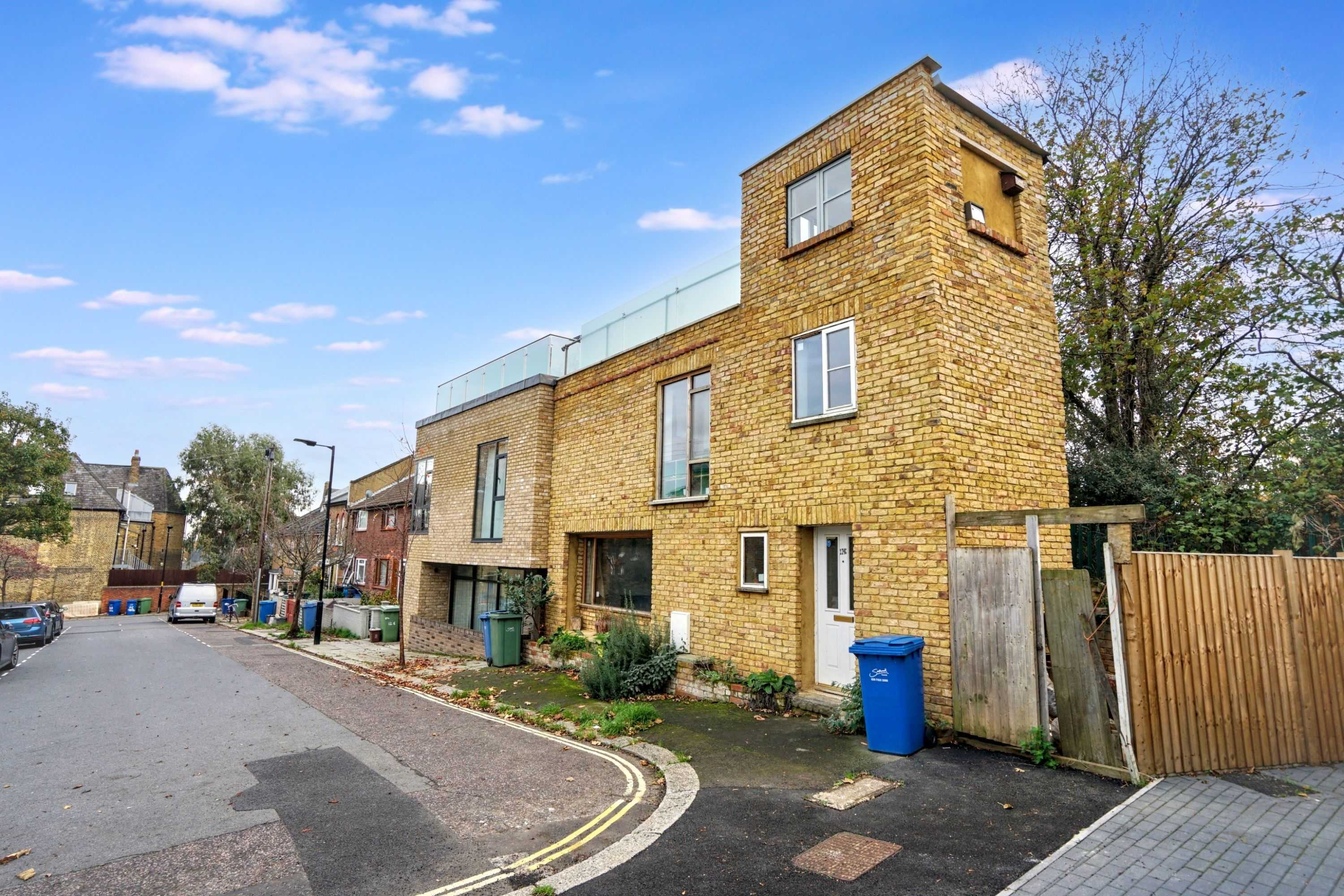 Land adjoining 124b Crofton Road, Peckham, London, SE5 8NA