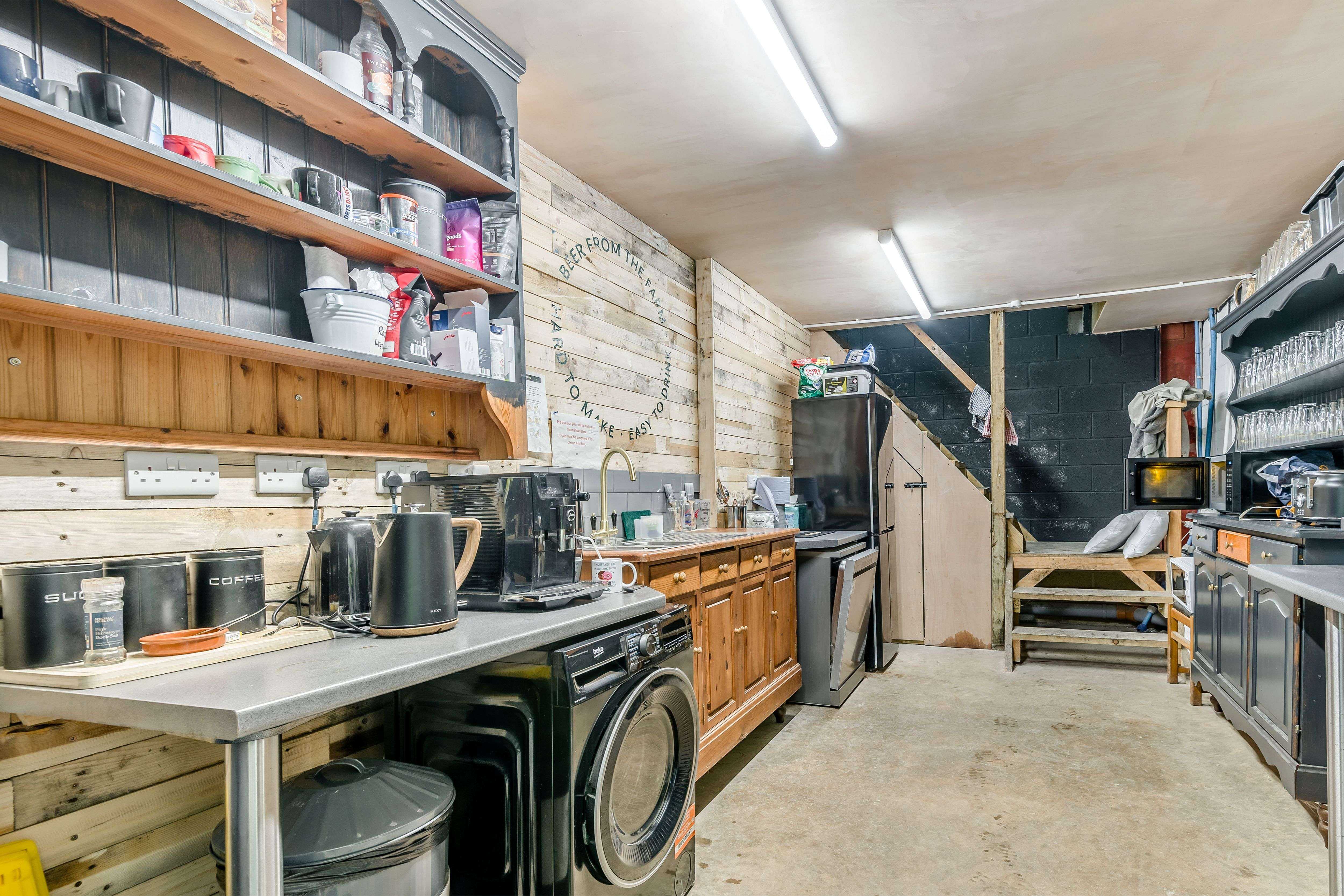 College Farm, Stow Road, Bourton-on-the-Water, Gloucestershire GL54 2HN