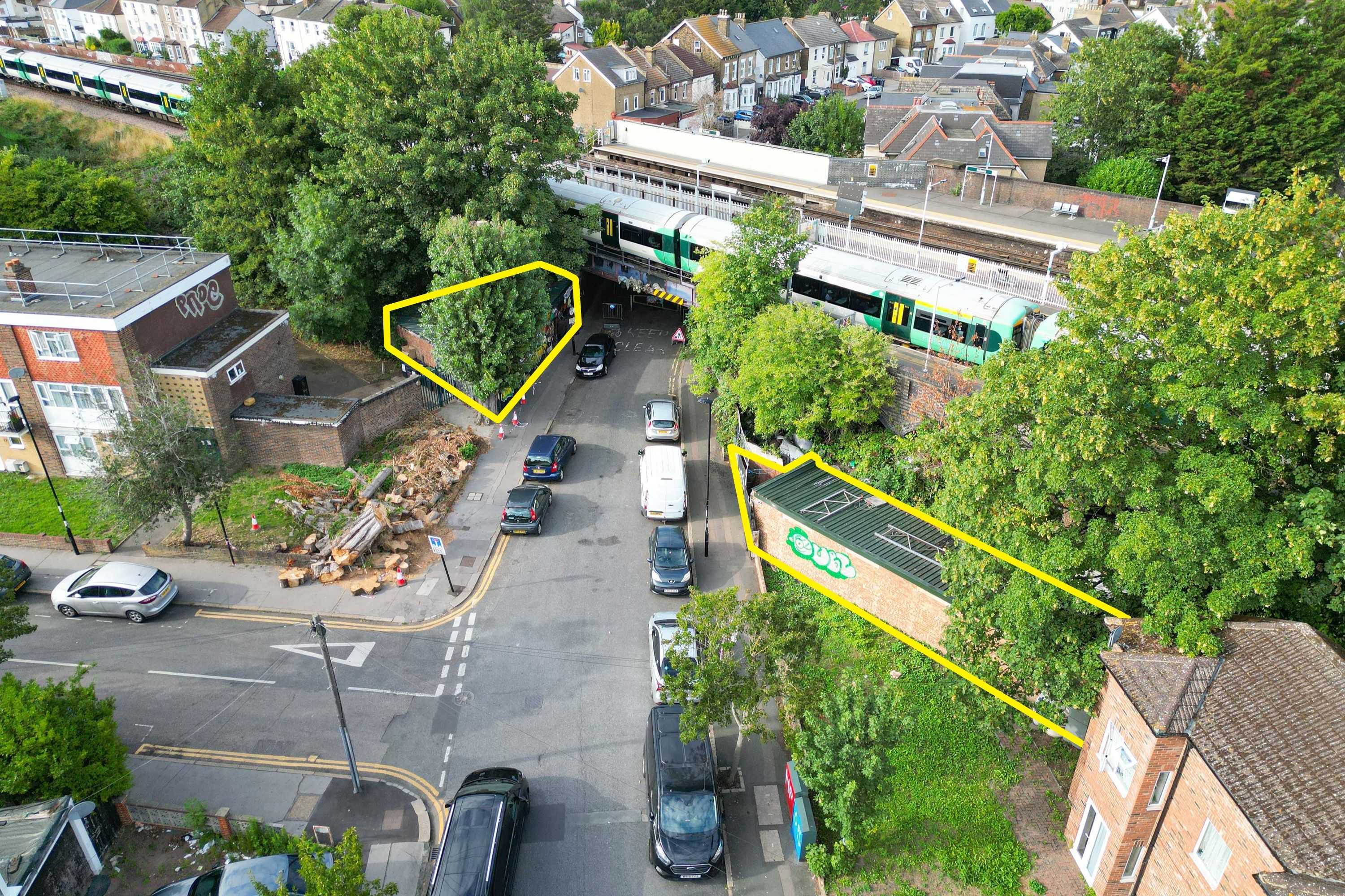 Lock up premises and land, Dagnall Park, Selhurst, London, SE25 6NS