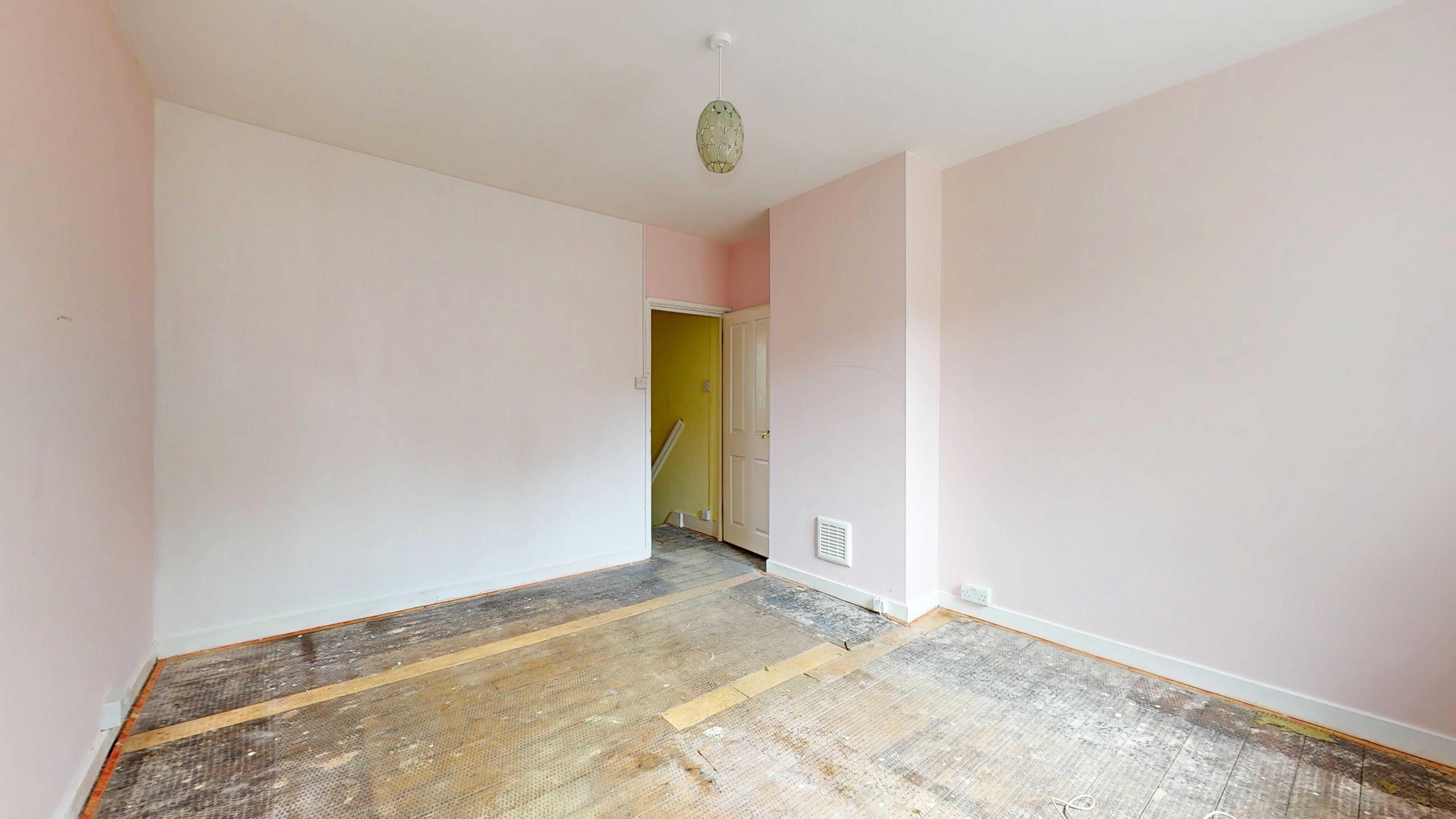 18 Erconwald Street, Acton, London, W12 0BS