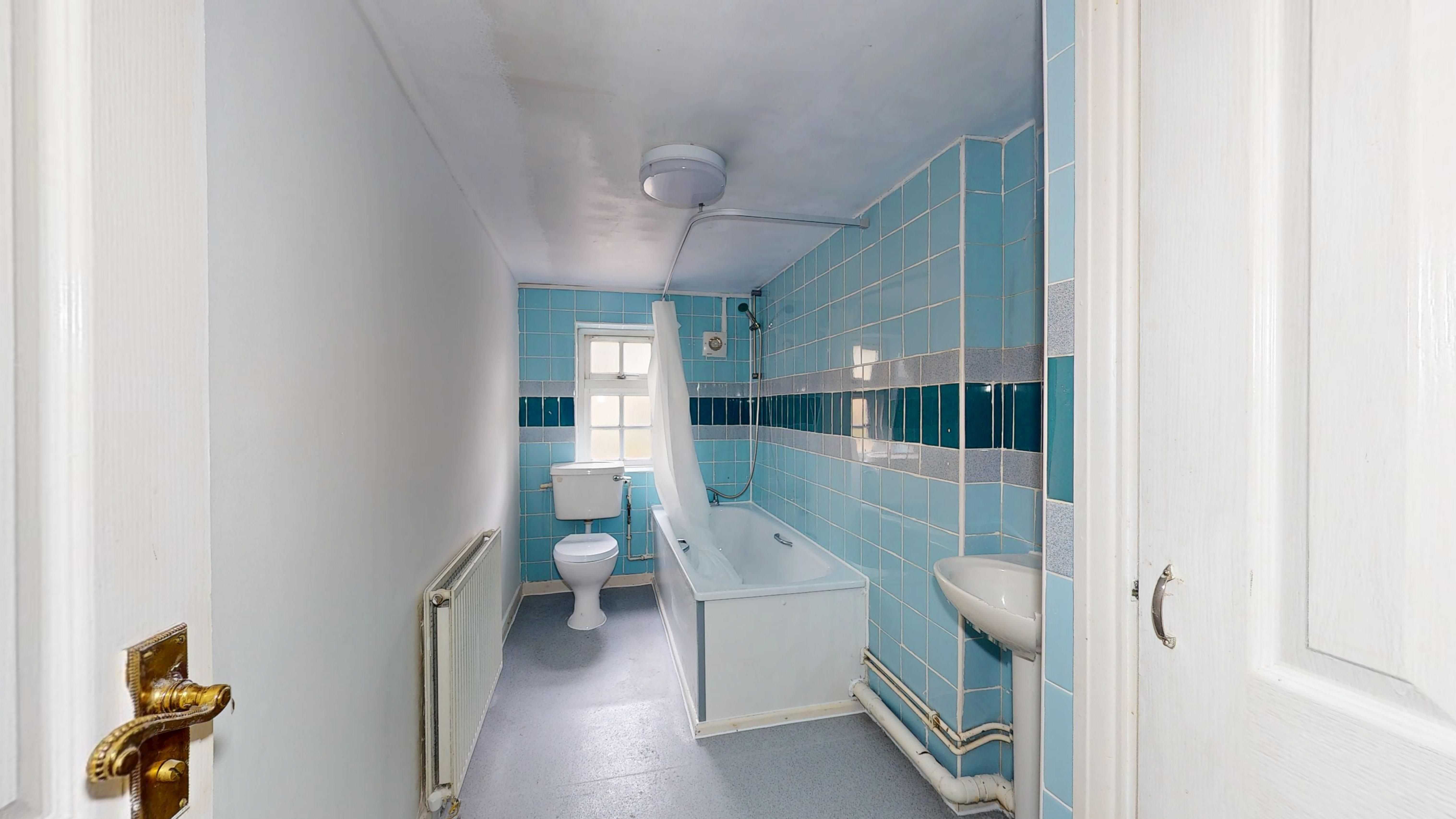 18 Erconwald Street, Acton, London, W12 0BS