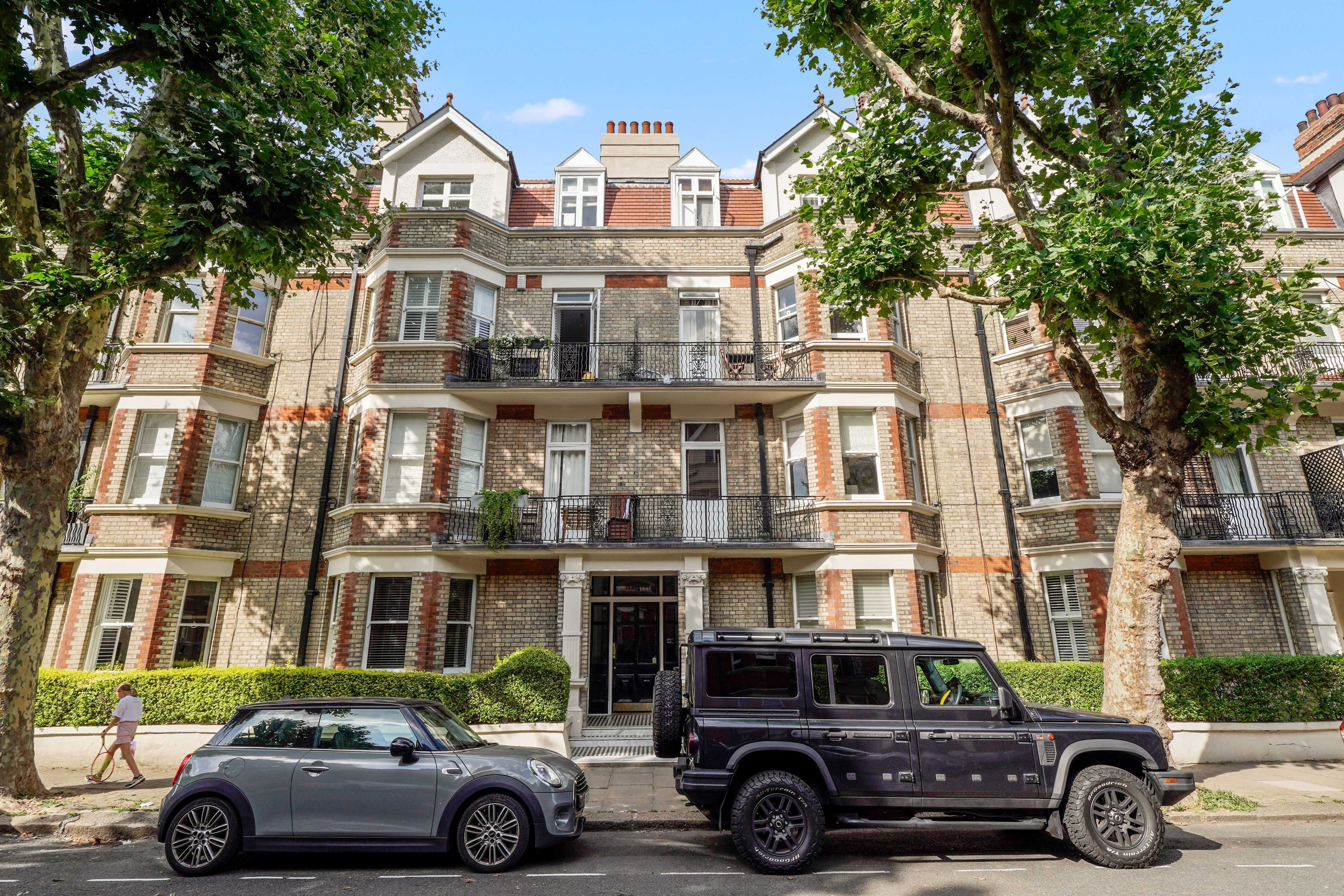 Flat 111 Castellain Mansions, Castellain Road, Maida Vale, London, W9 1HG