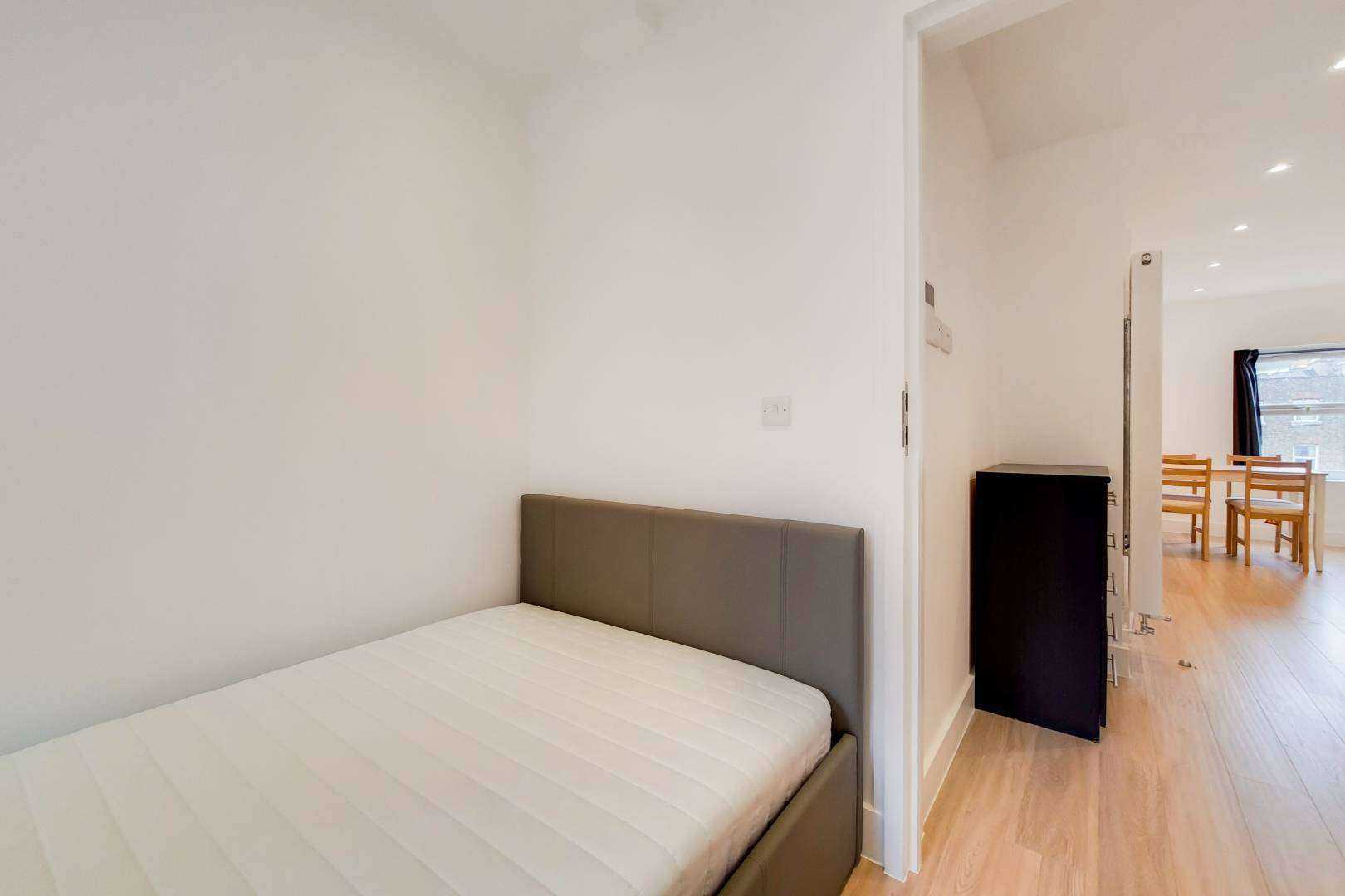 365 Edgware Road, London W2 1BS
