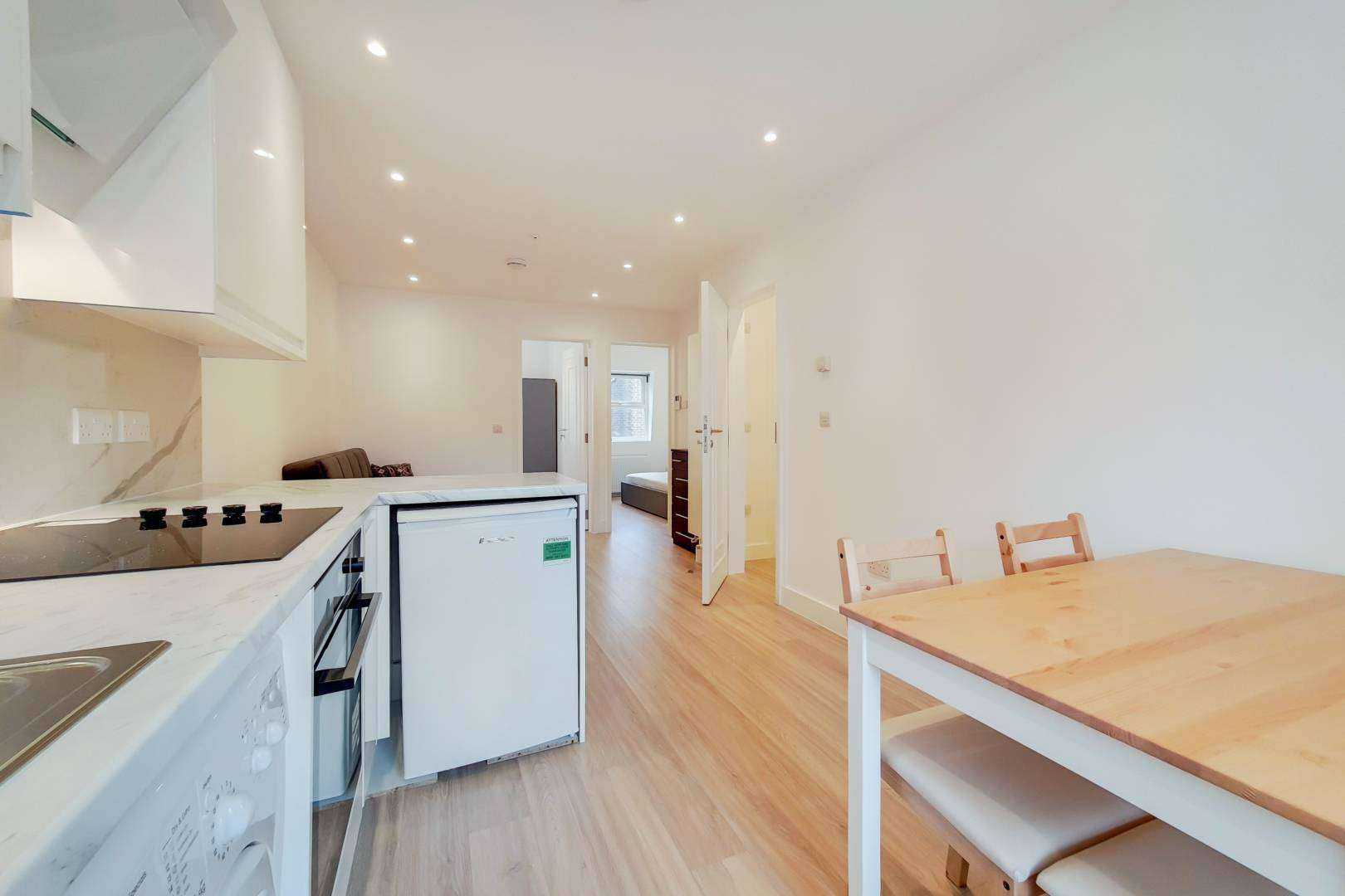 365 Edgware Road, London W2 1BS
