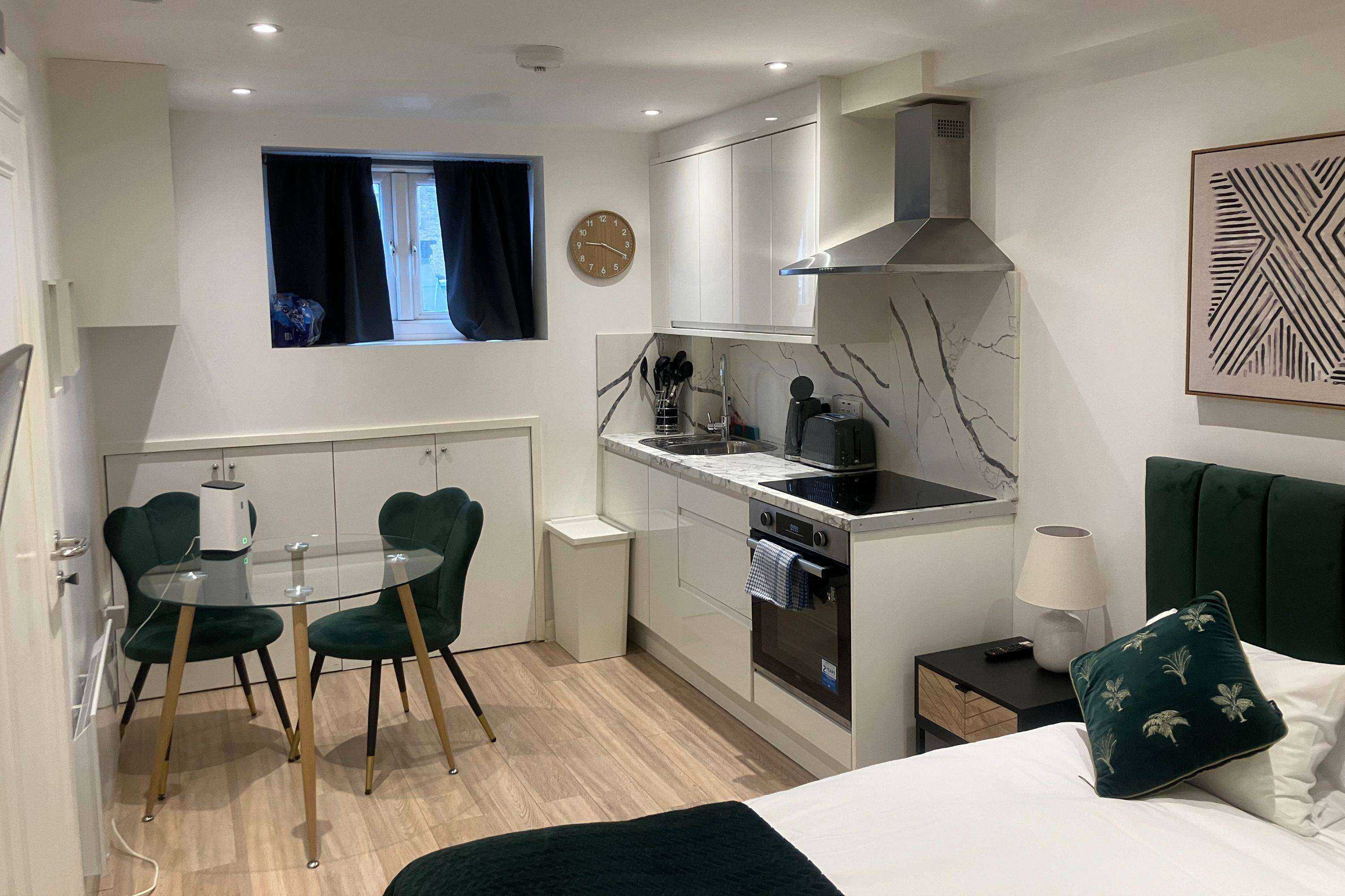 365 Edgware Road, London W2 1BS