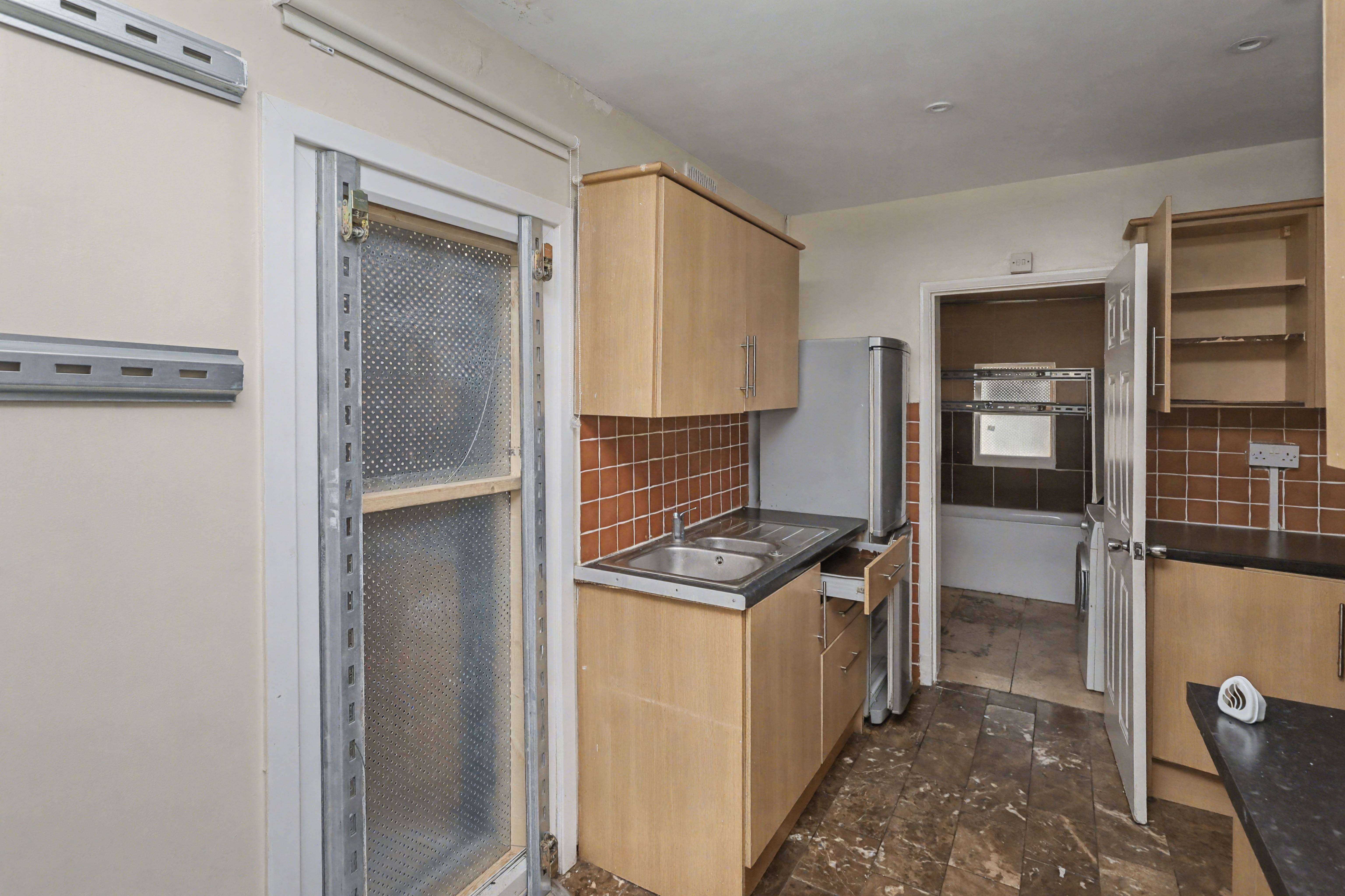 200 Whitehorse Lane, South Norwood, London SE25 6UX