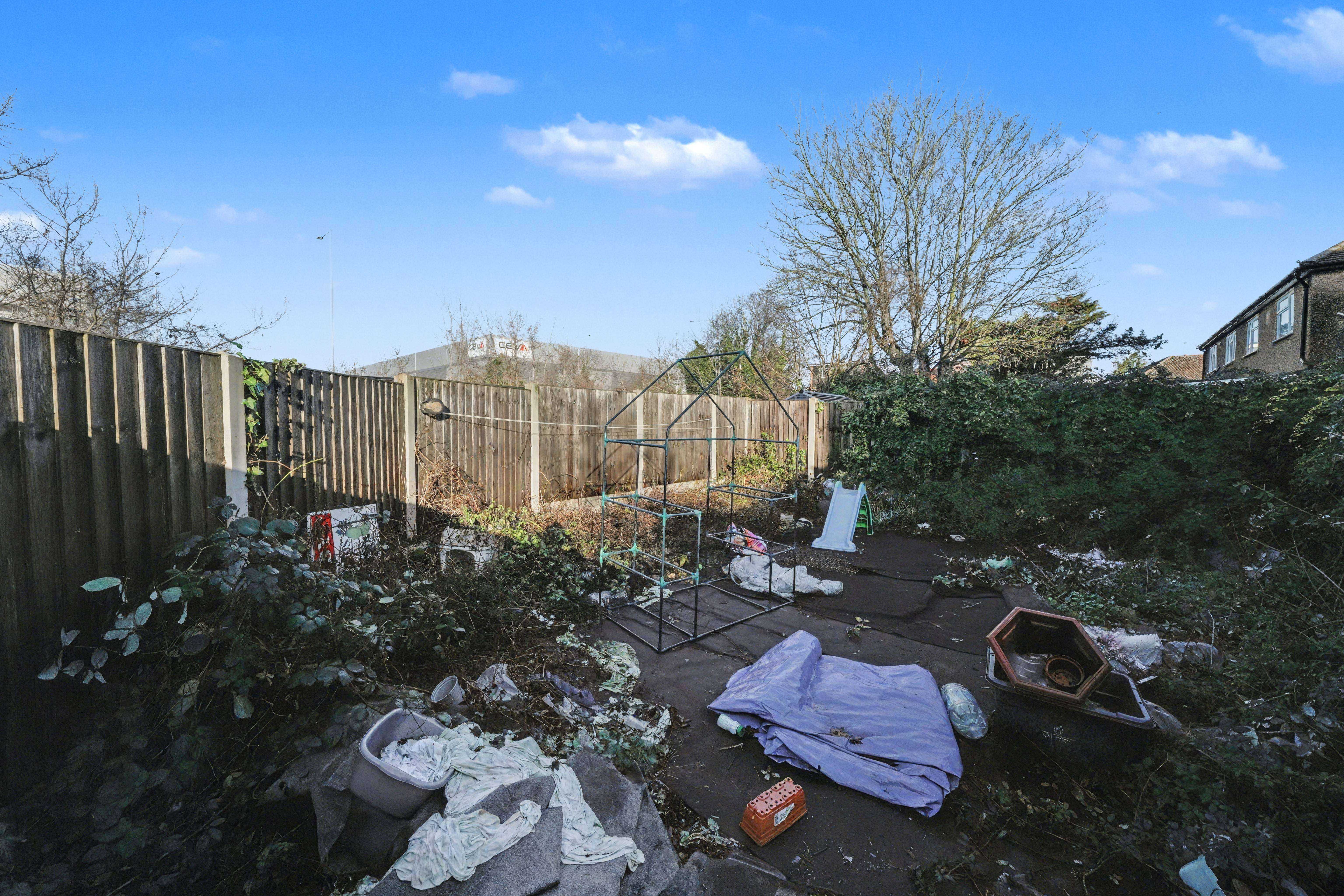 105 Bedfont Close, Feltham, TW14 8LH