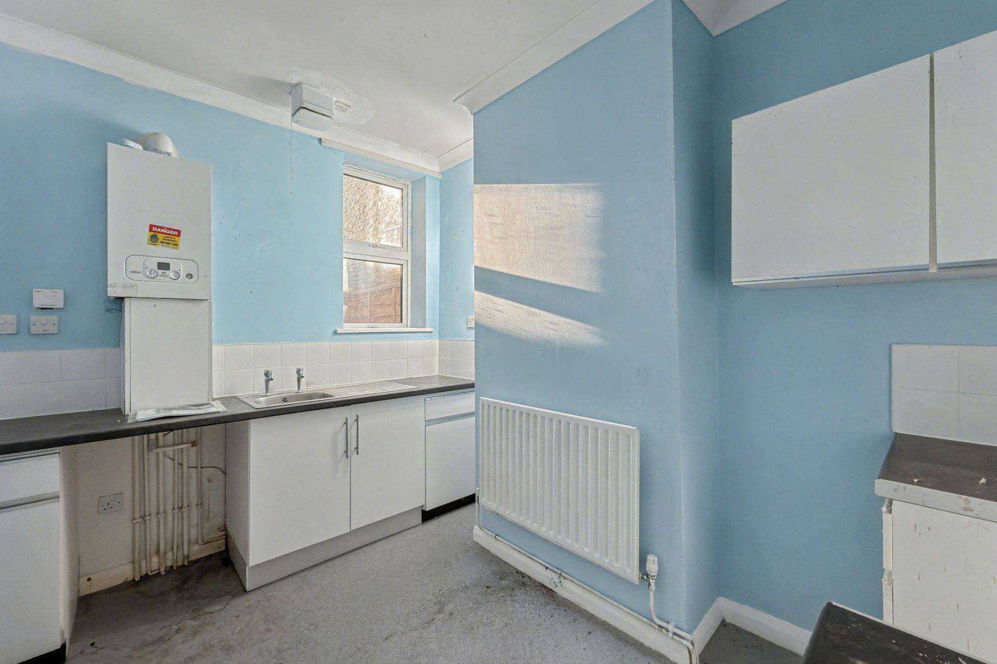 Ground Floor Flat, 18 Bingley Road, London, E16 3JR