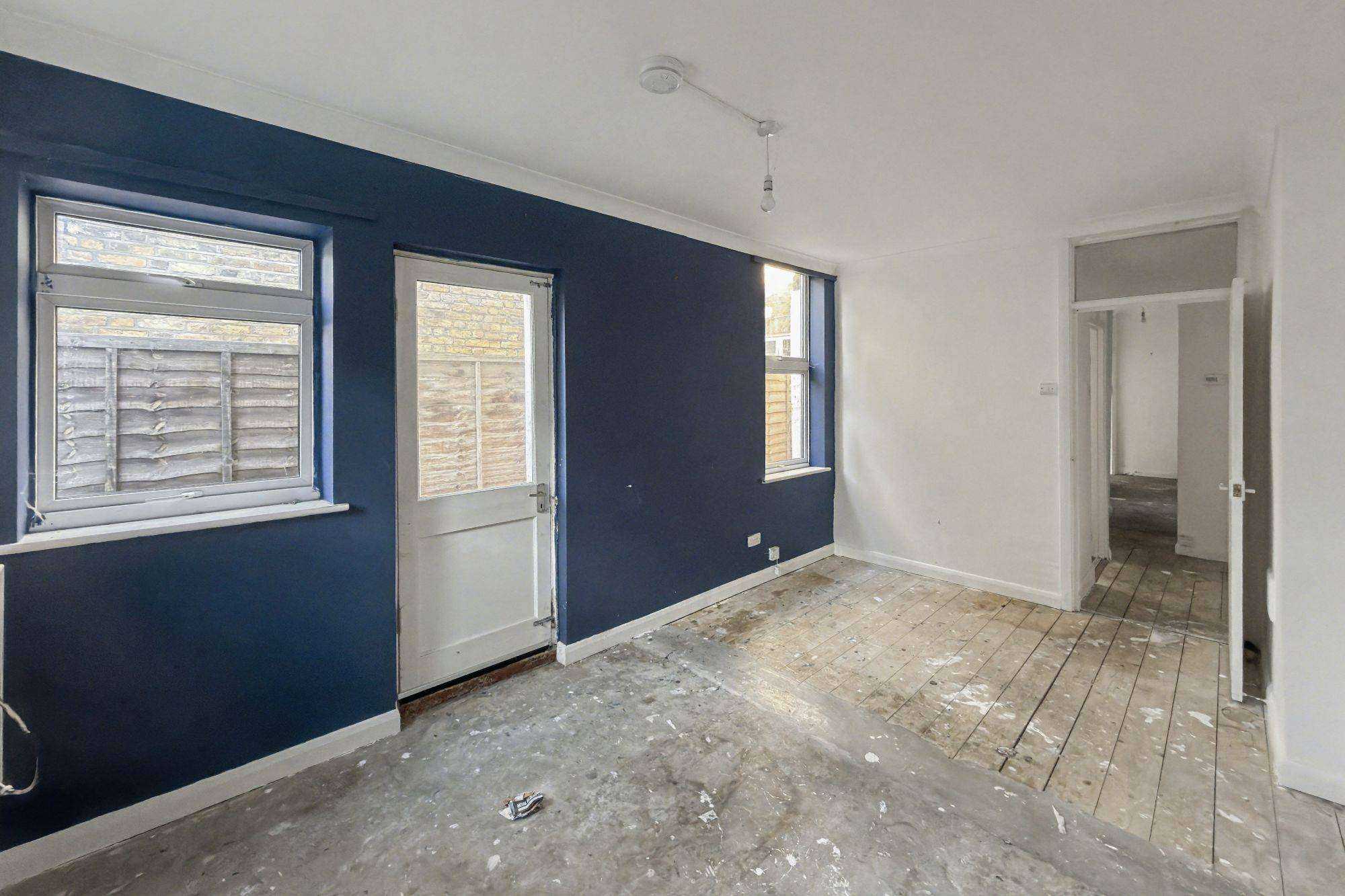 Ground Floor Flat, 18 Bingley Road, London, E16 3JR