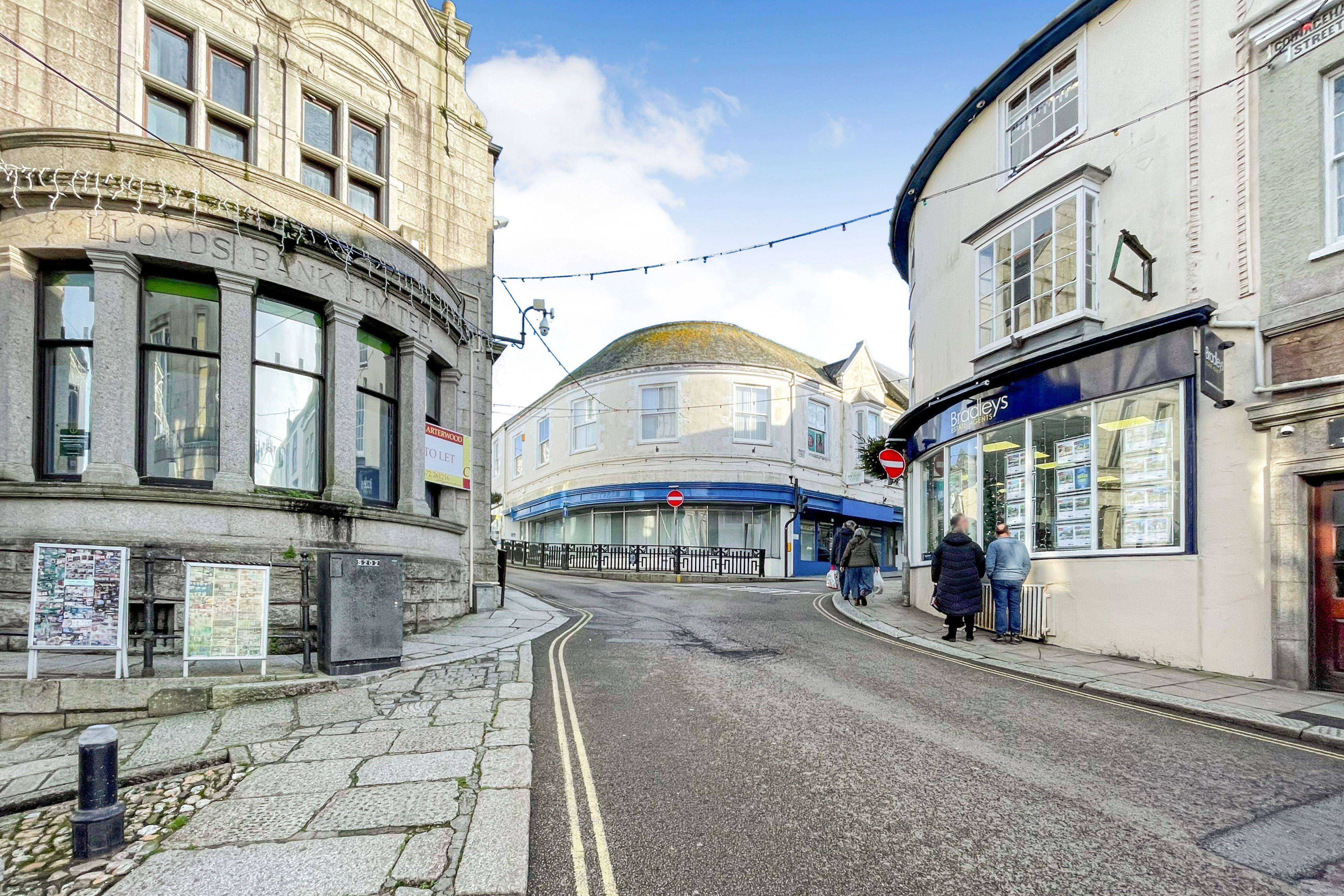 1-3 Wendron Street & 2-2A Meneage Street, Helston, Cornwall, TR13 8AB