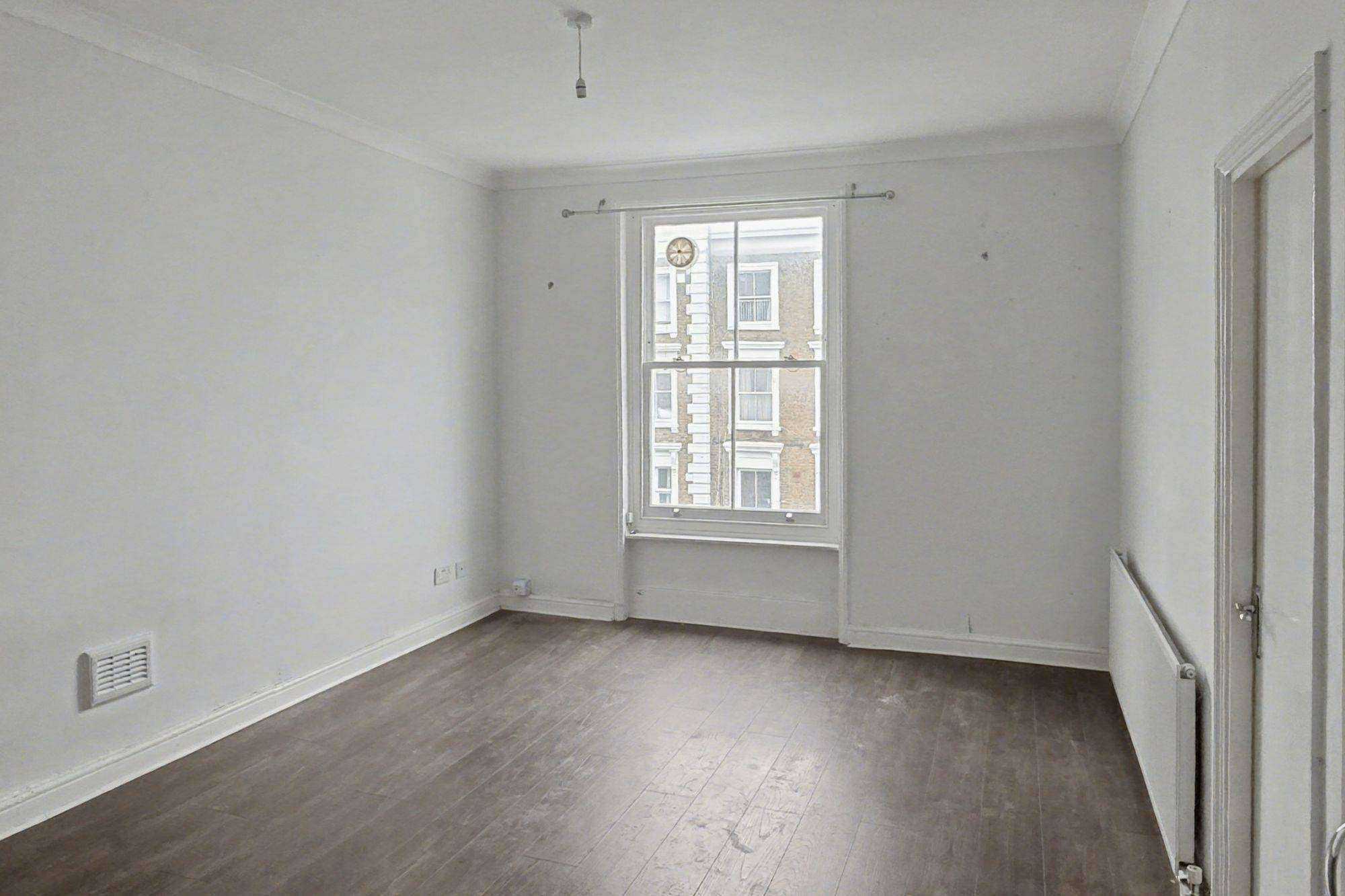 Flat C, 21 St Stephens Gardens, Notting Hill, London W2 5QU