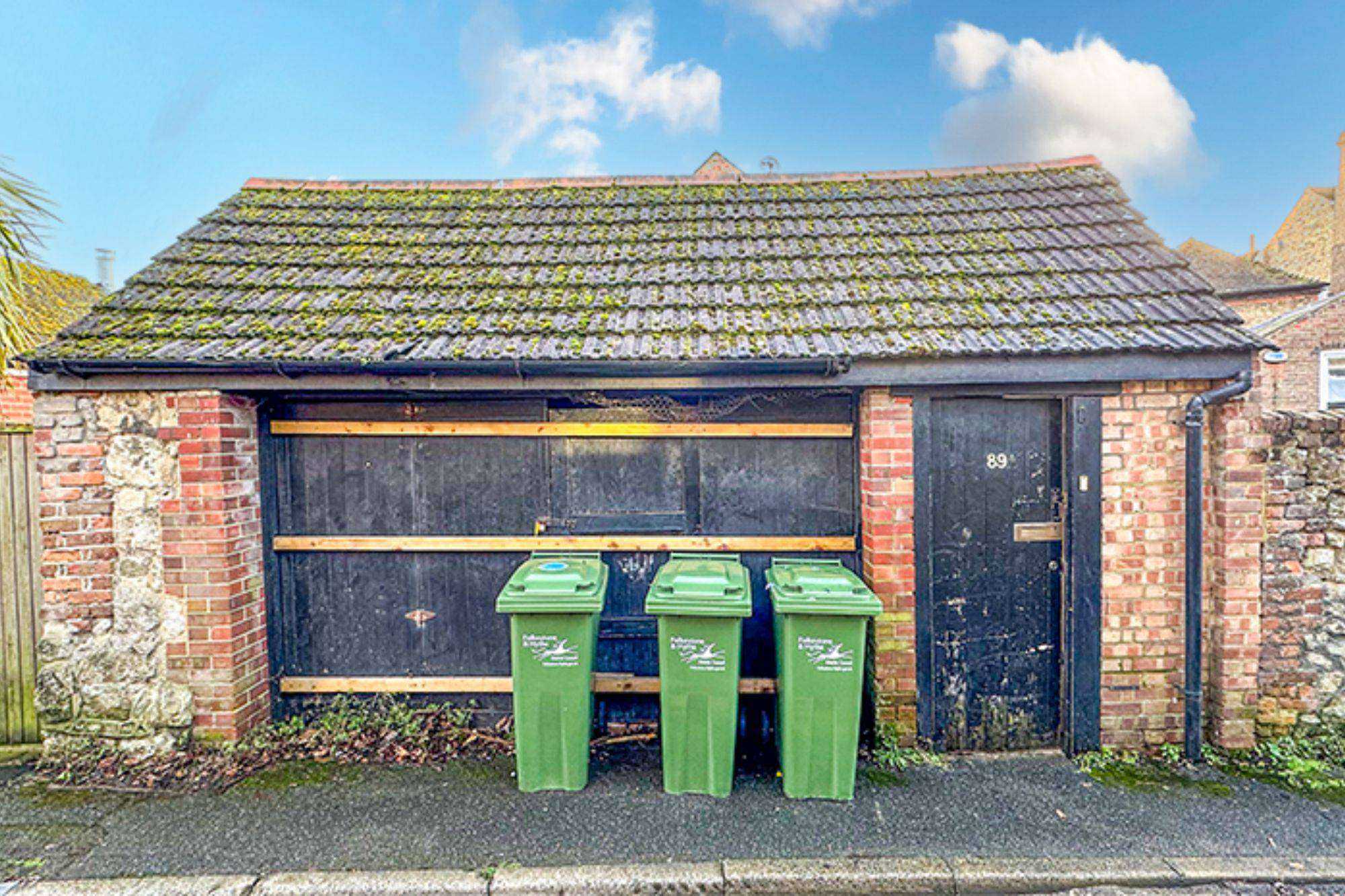 89 High Street, Hythe, Kent, CT21 5JH