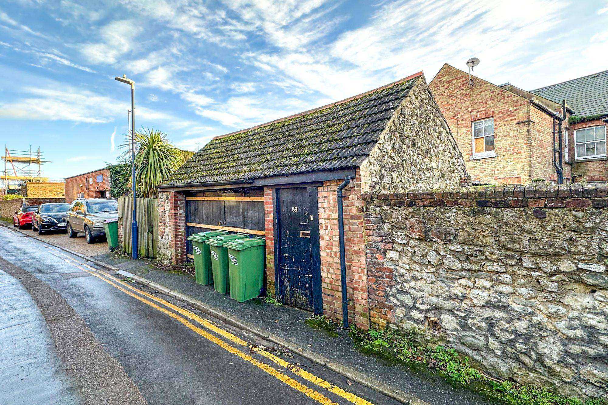 89 High Street, Hythe, Kent, CT21 5JH