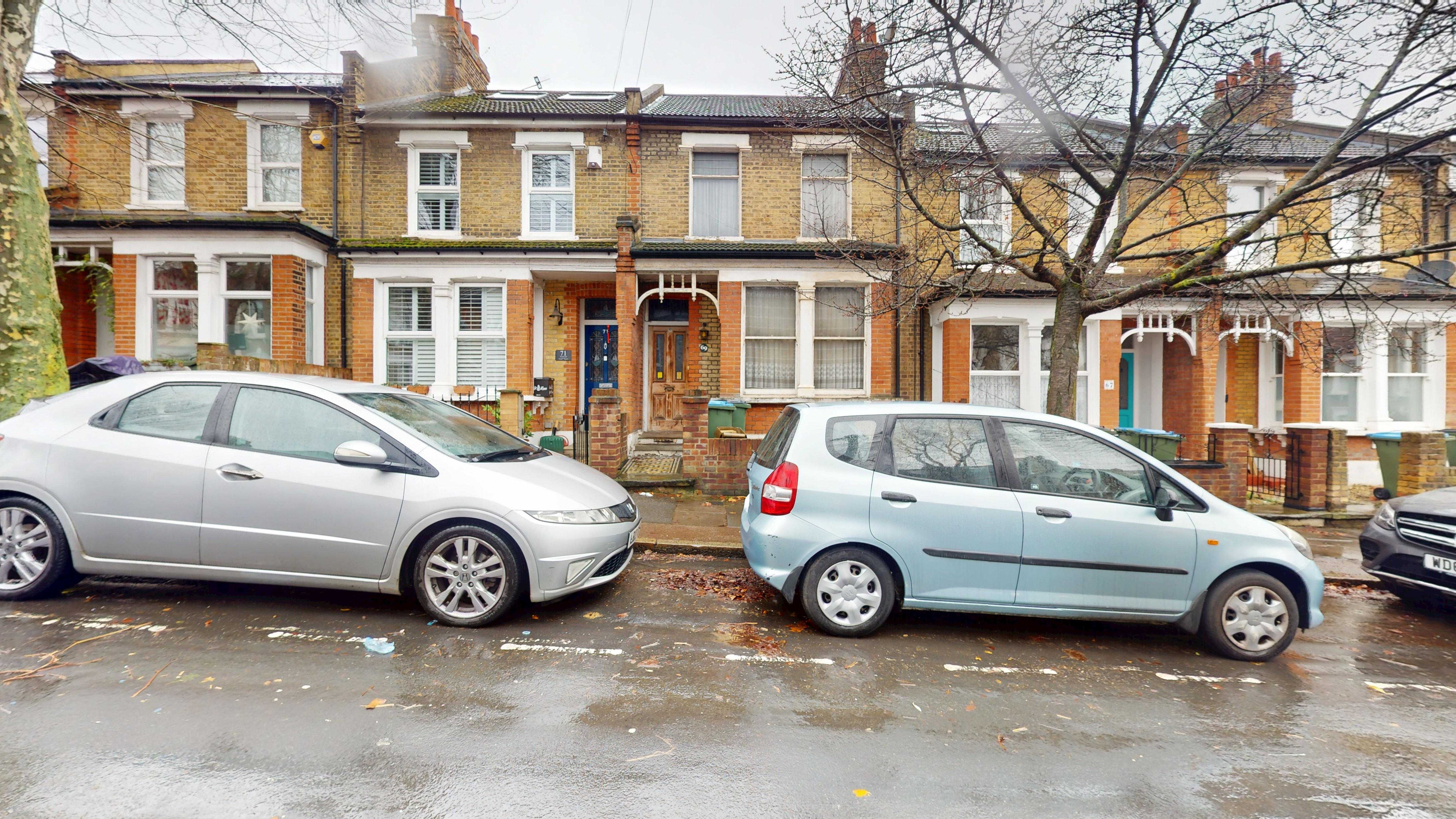 69 Inverine Road, Charlton, London, SE7 7NJ
