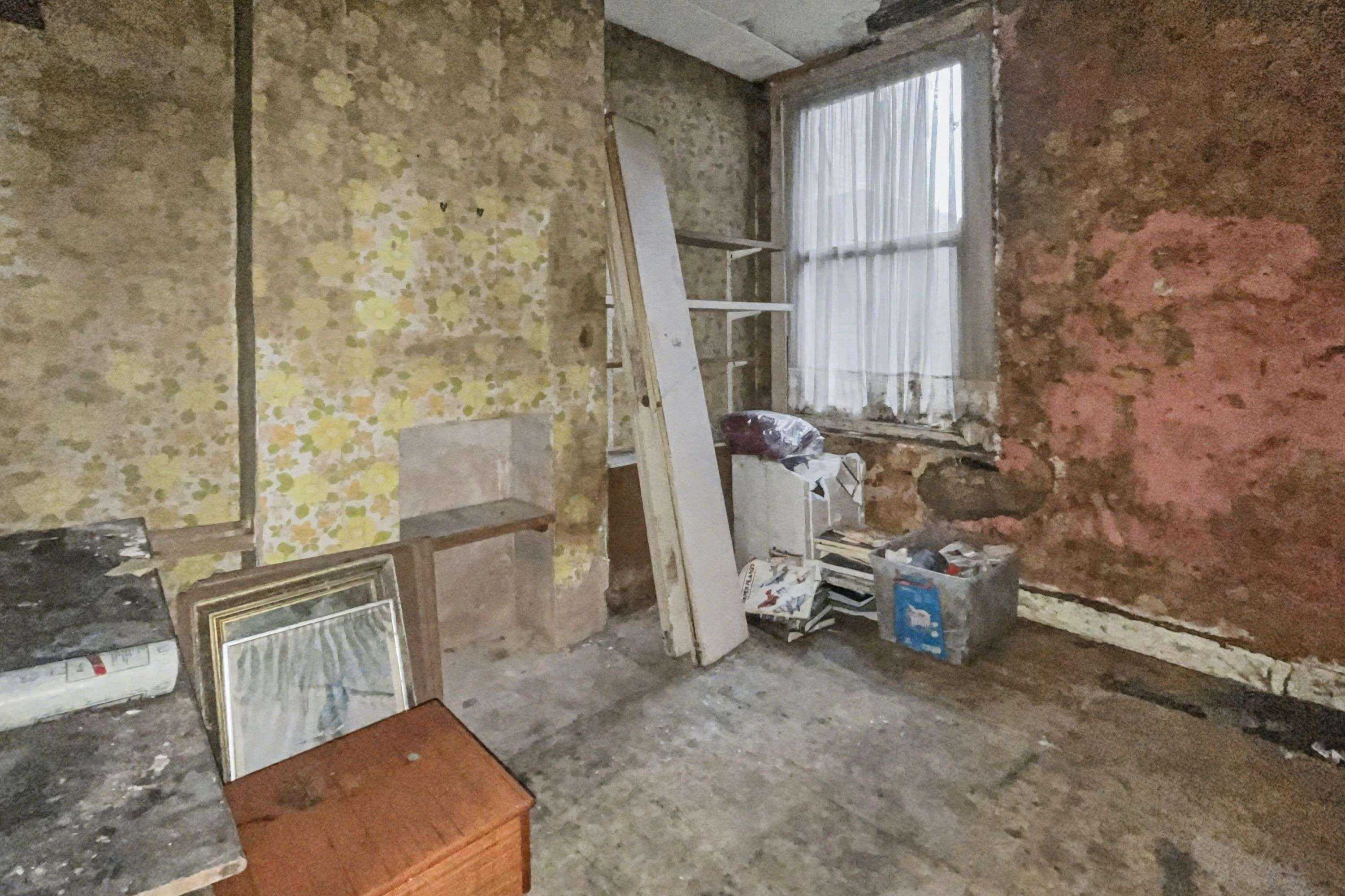 16 Strathville Road, Earlsfield, London, SW18 4QZ