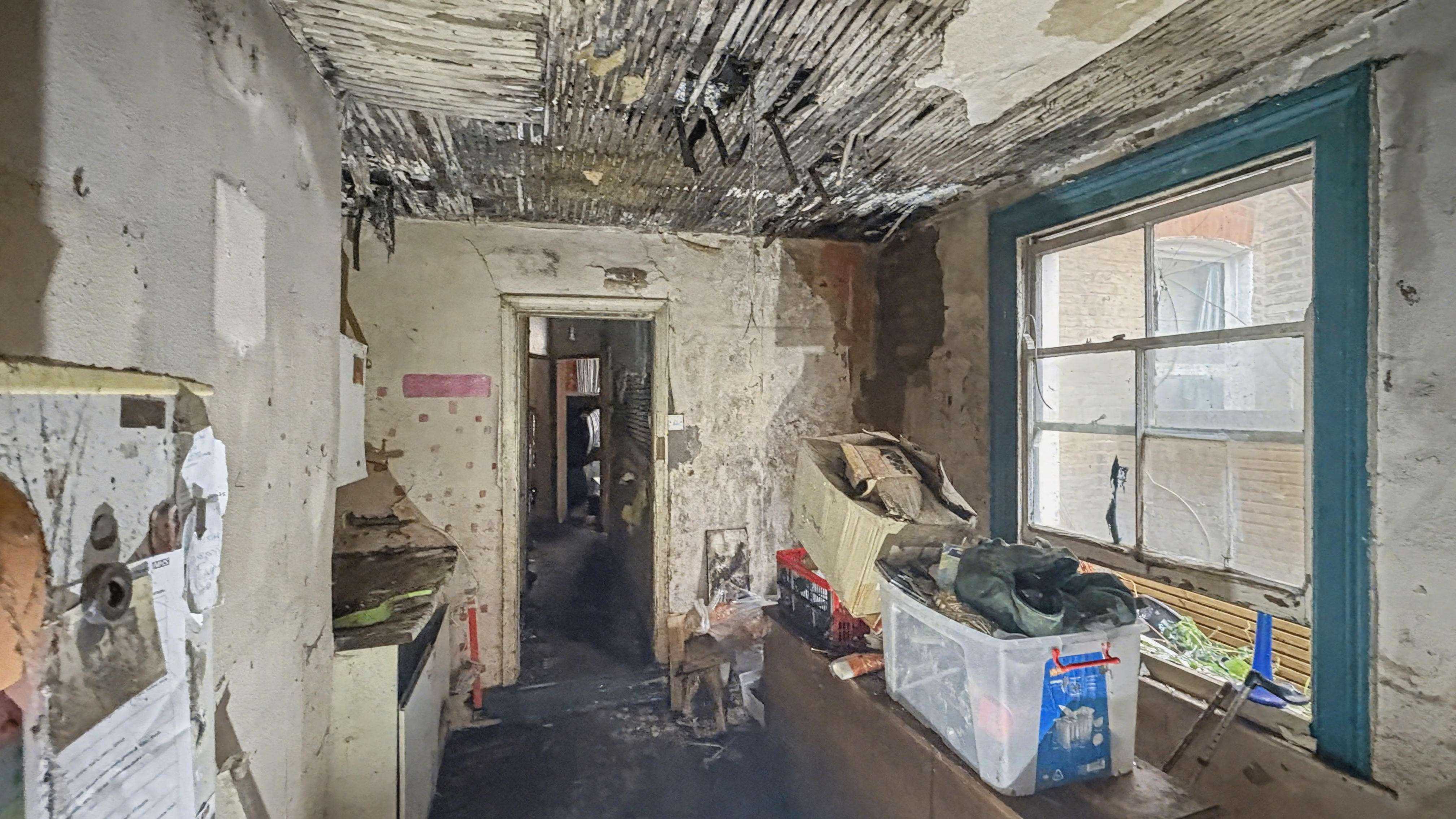 16 Strathville Road, Earlsfield, London, SW18 4QZ