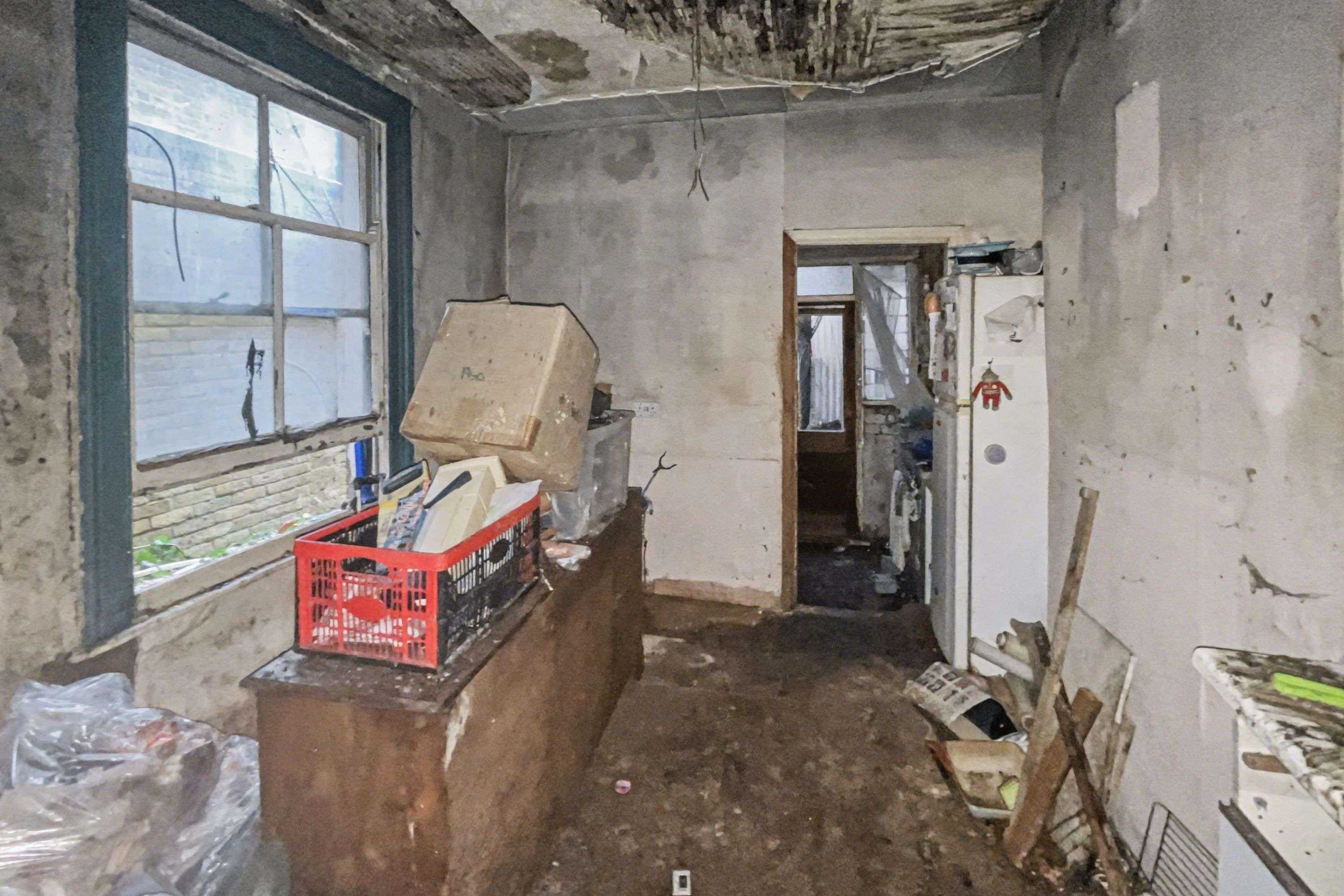 16 Strathville Road, Earlsfield, London, SW18 4QZ