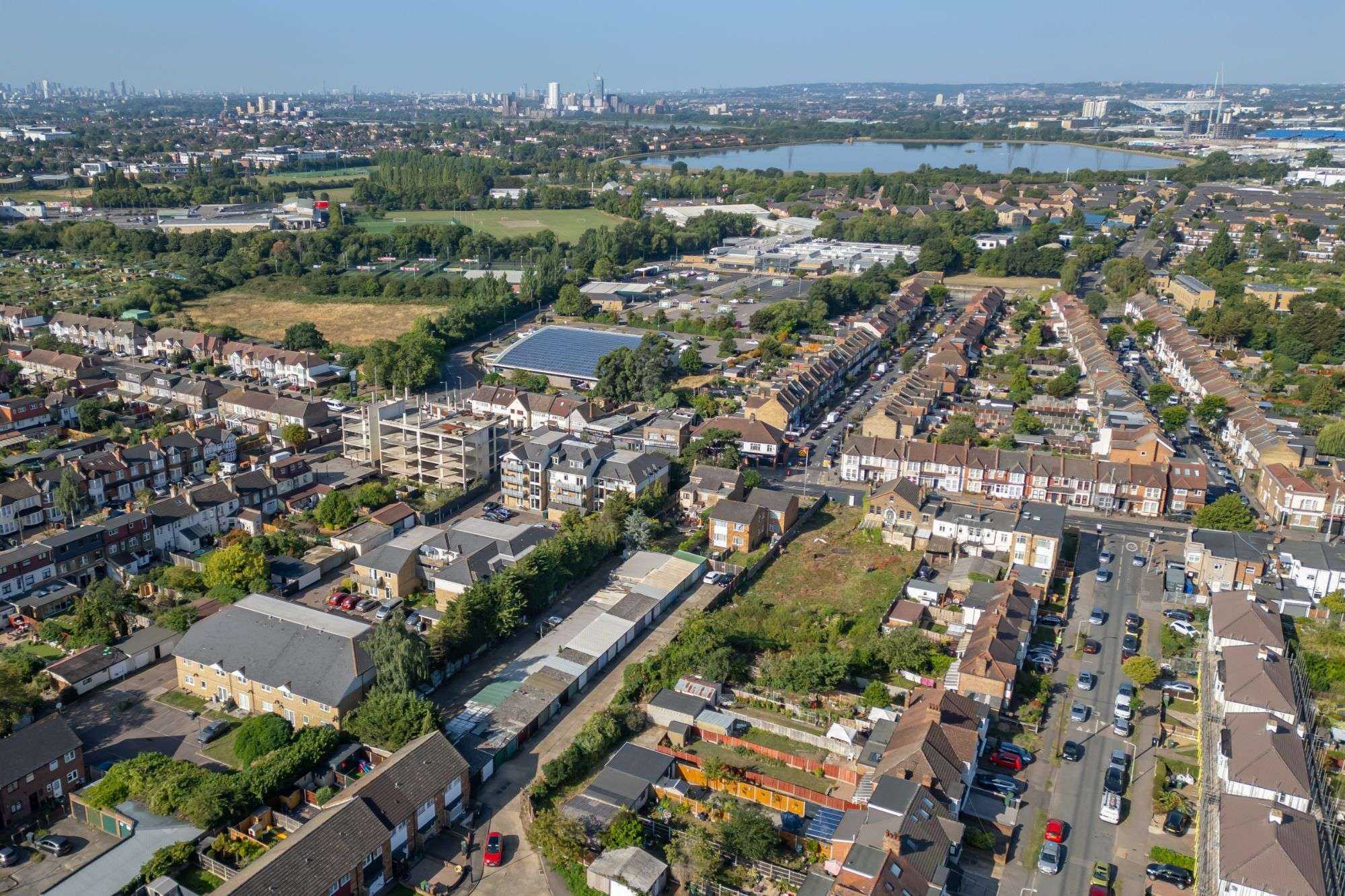 Land and garages rear of 10 Chingford Mount Road, London E4 9AB