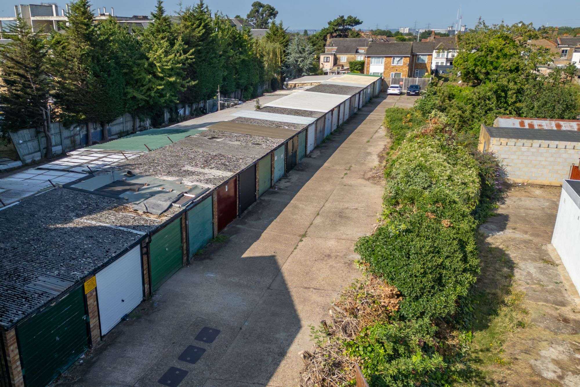Land and garages rear of 10 Chingford Mount Road, London E4 9AB