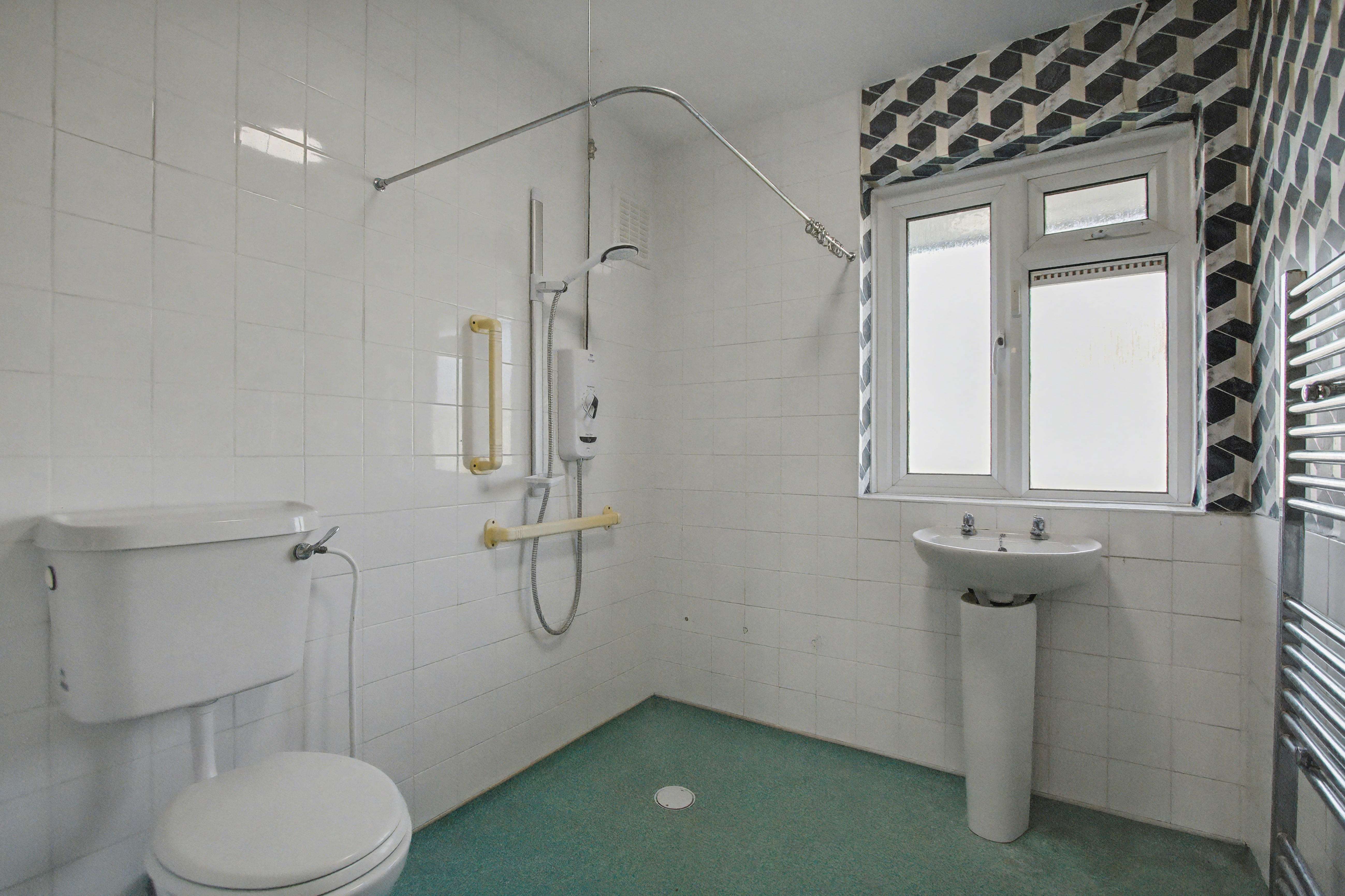 131 Glenhurst Avenue, Bexley, Kent, DA5 3QQ