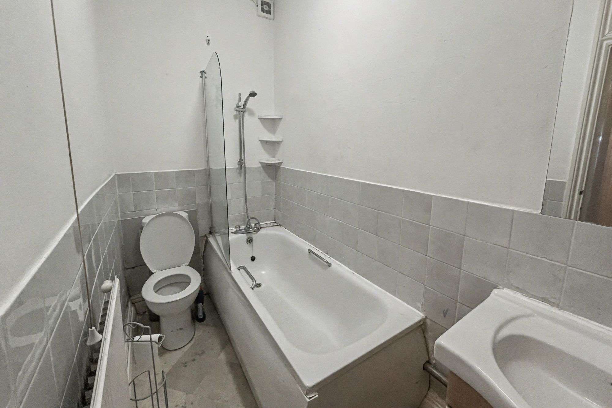 Flat 2, 7 Dunheved Road South Thornton Heath CR7 6AD