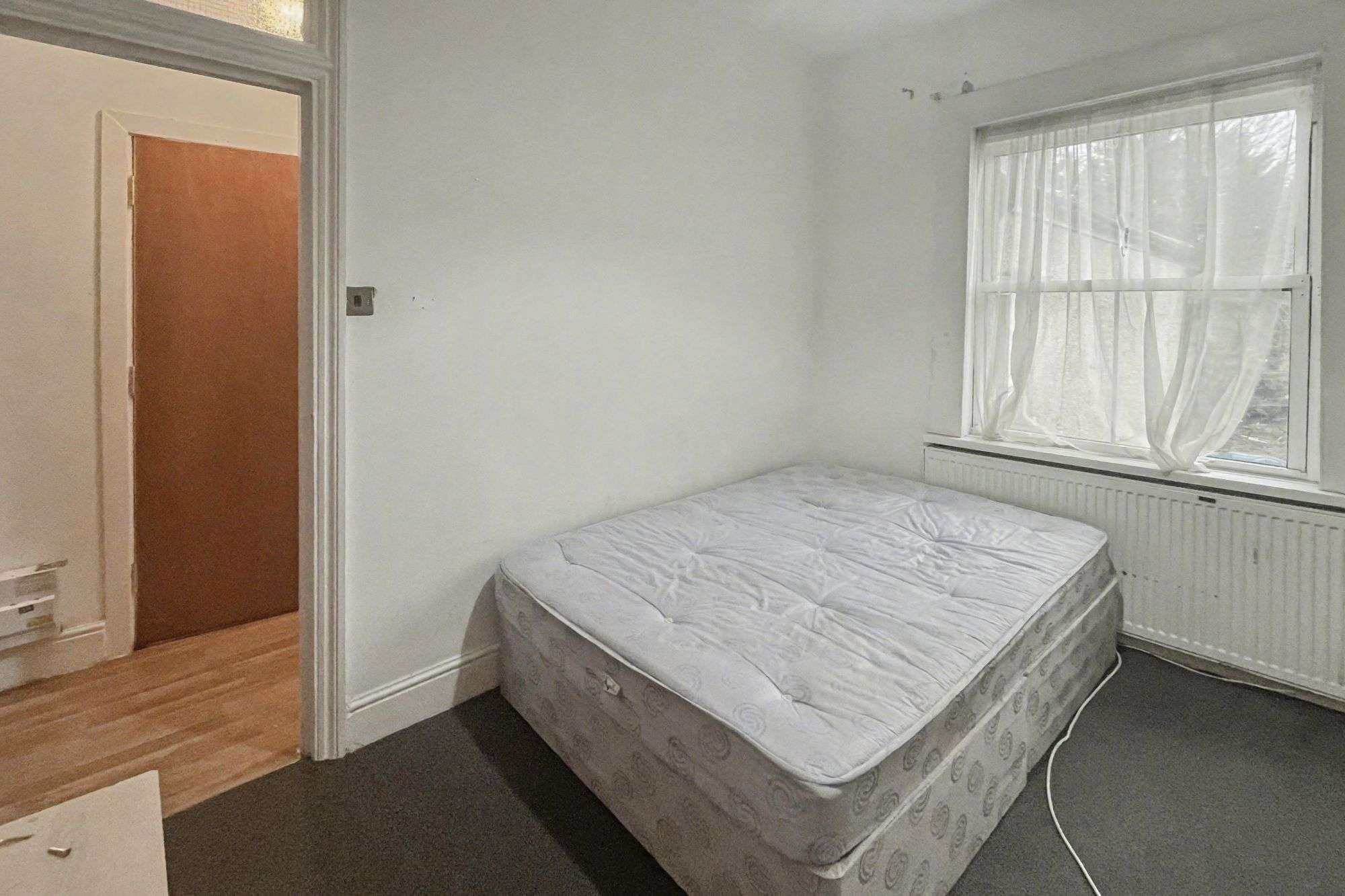 Flat 2, 7 Dunheved Road South Thornton Heath CR7 6AD