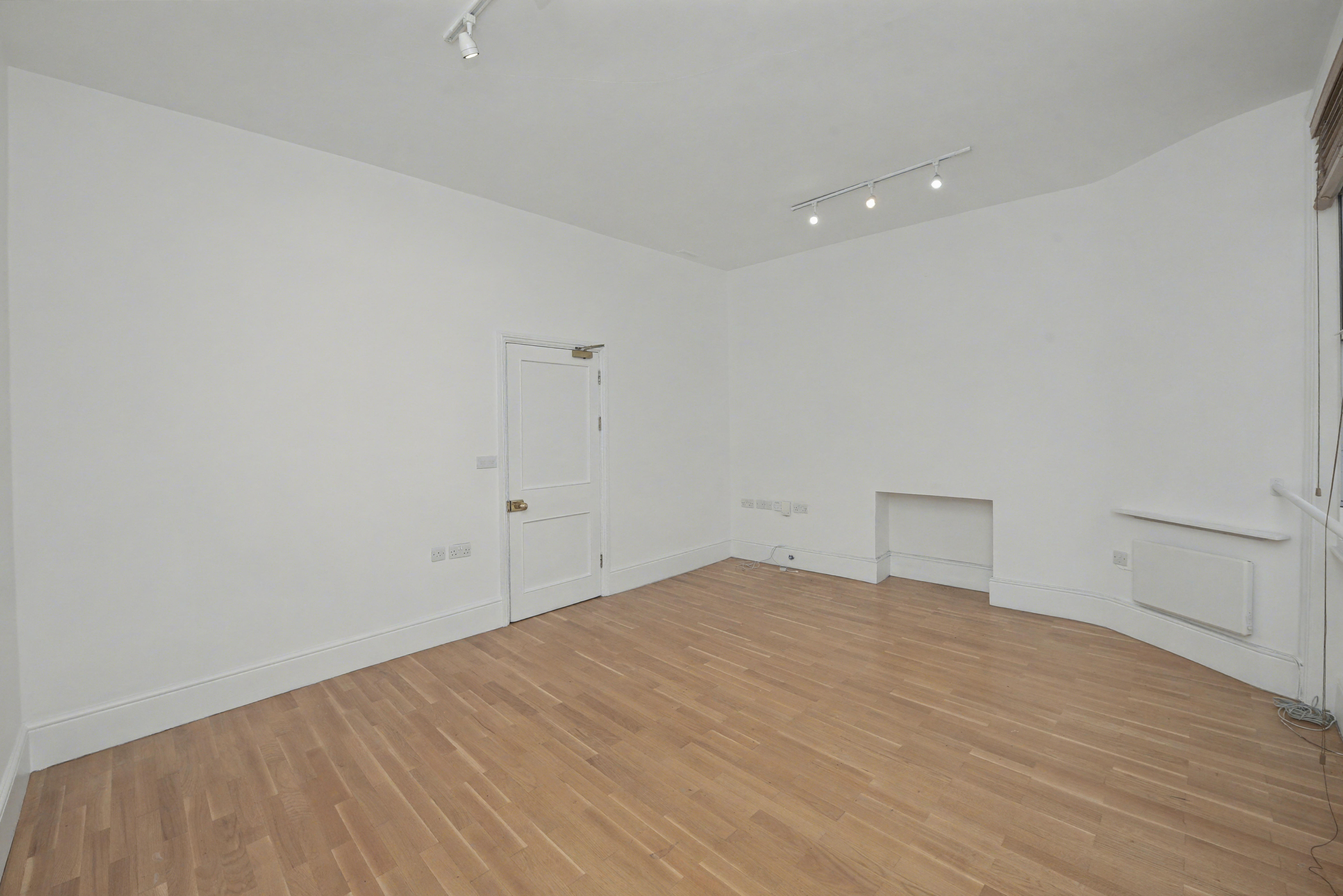 Flat 1, 7A Caledonian Road, Islington, London N1 9DX
