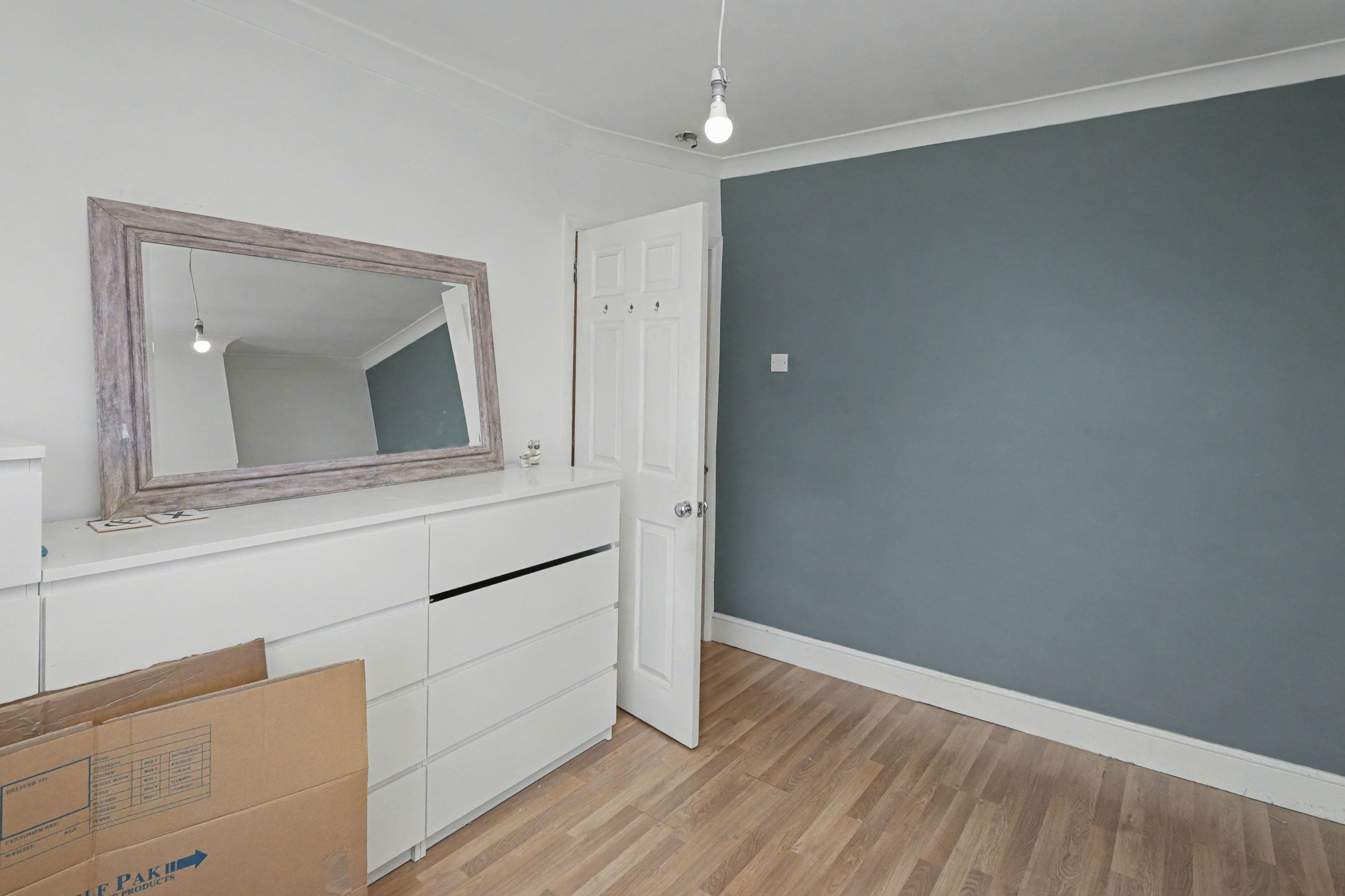 118 Lodge Crescent, Waltham Cross, Hertfordshire, EN8 8BJ