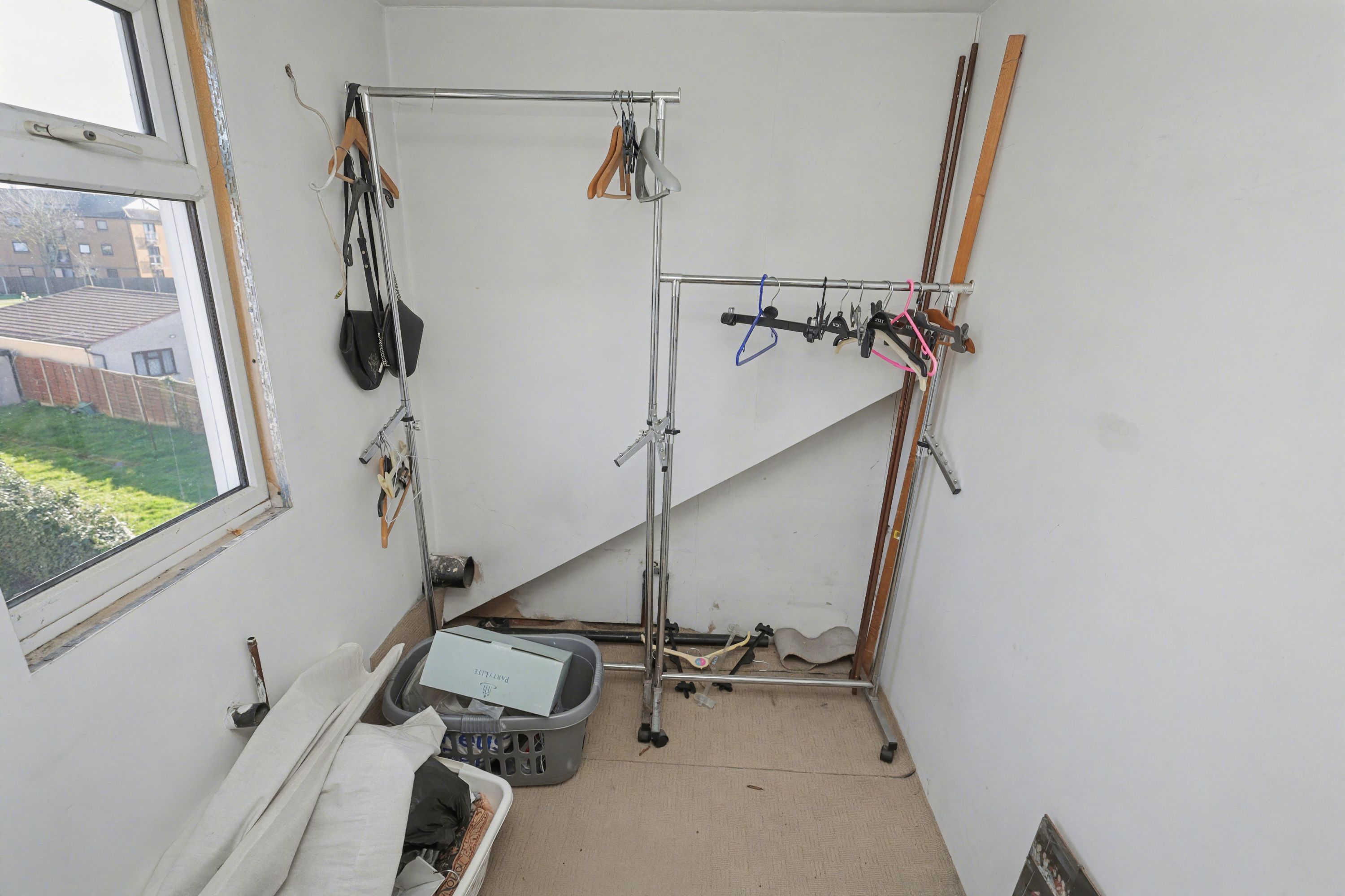 118 Lodge Crescent, Waltham Cross, Hertfordshire, EN8 8BJ