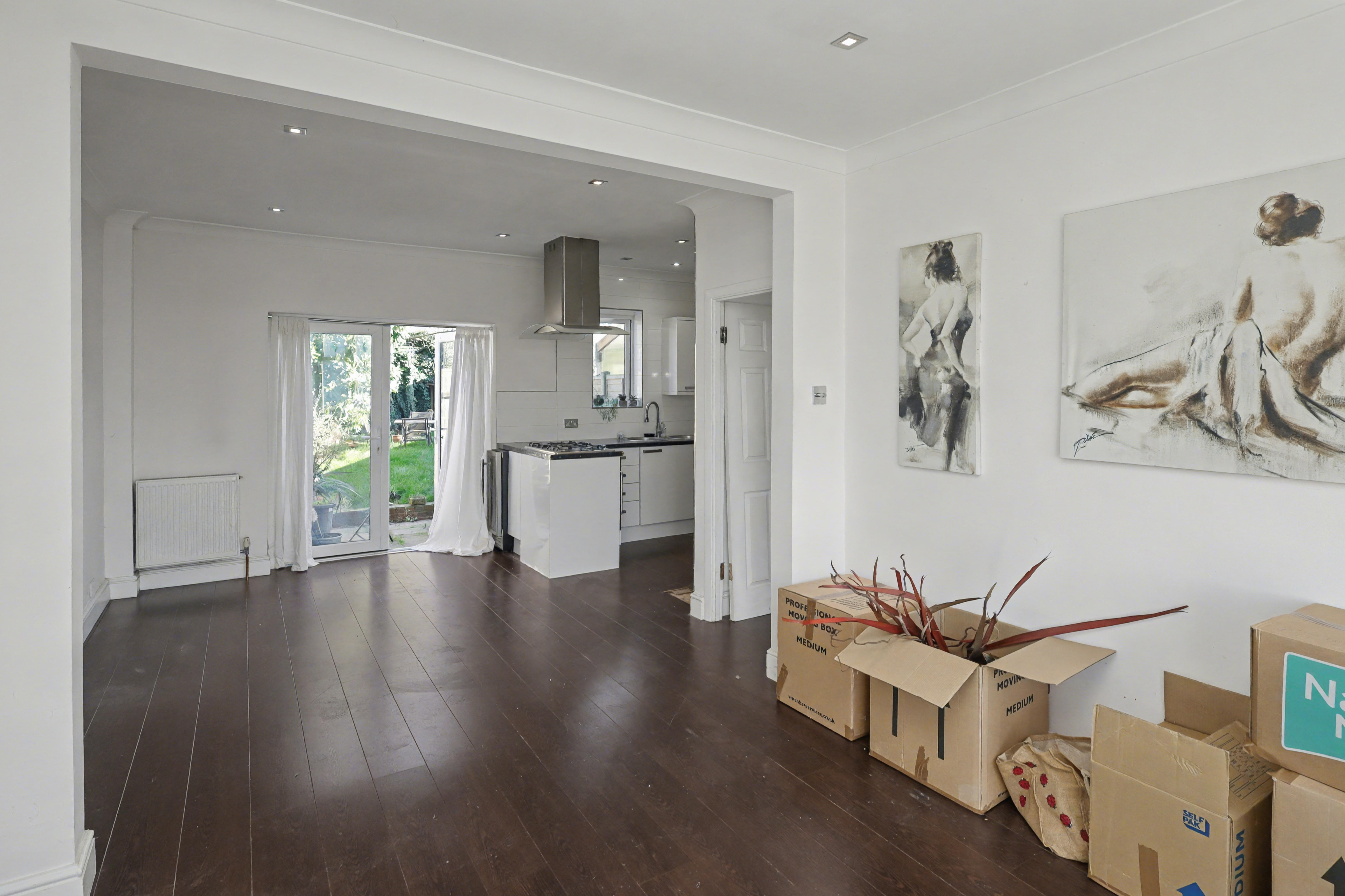 118 Lodge Crescent, Waltham Cross, Hertfordshire, EN8 8BJ