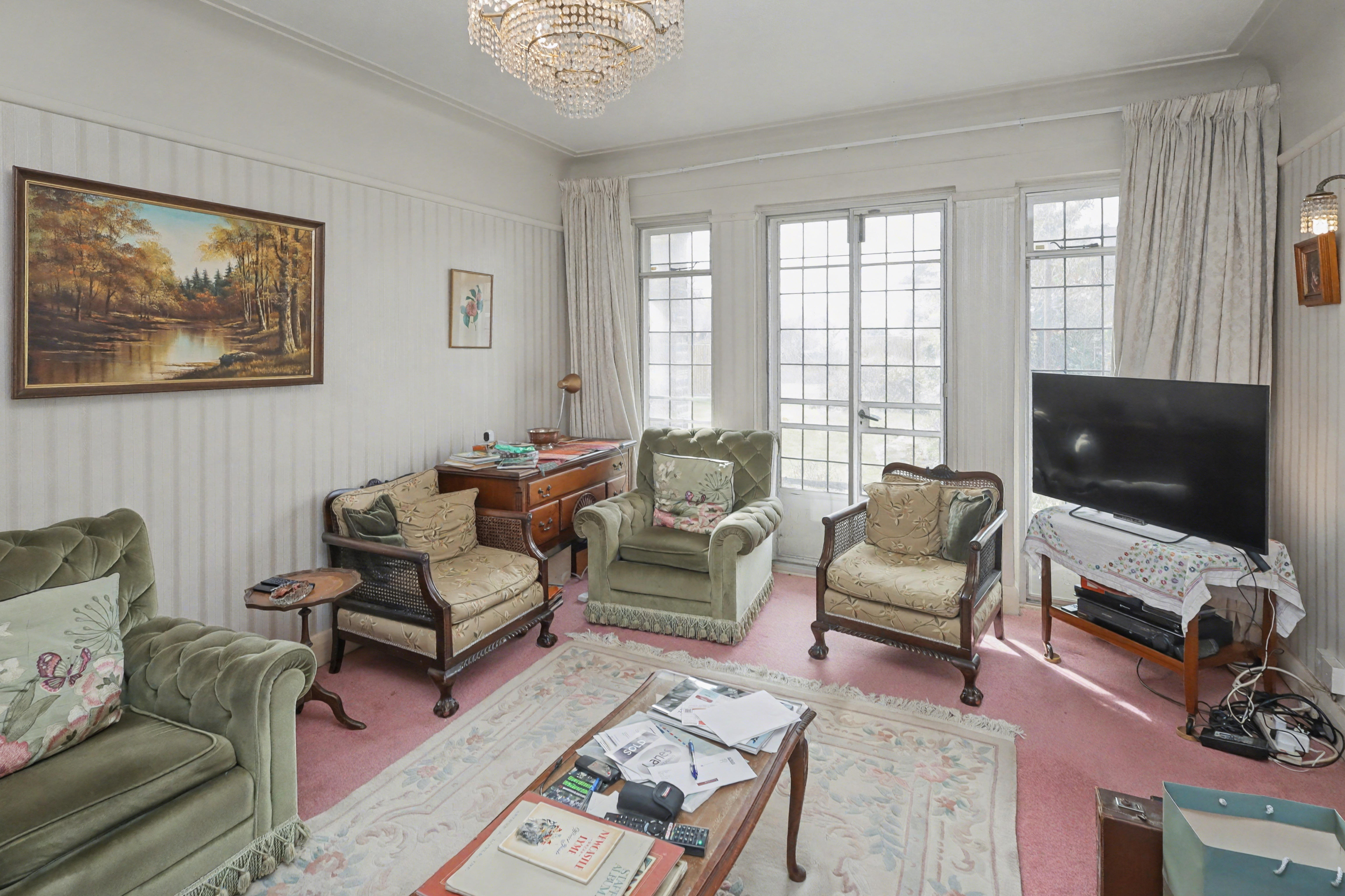 48 Clay Hill, Enfield, EN2 9AW