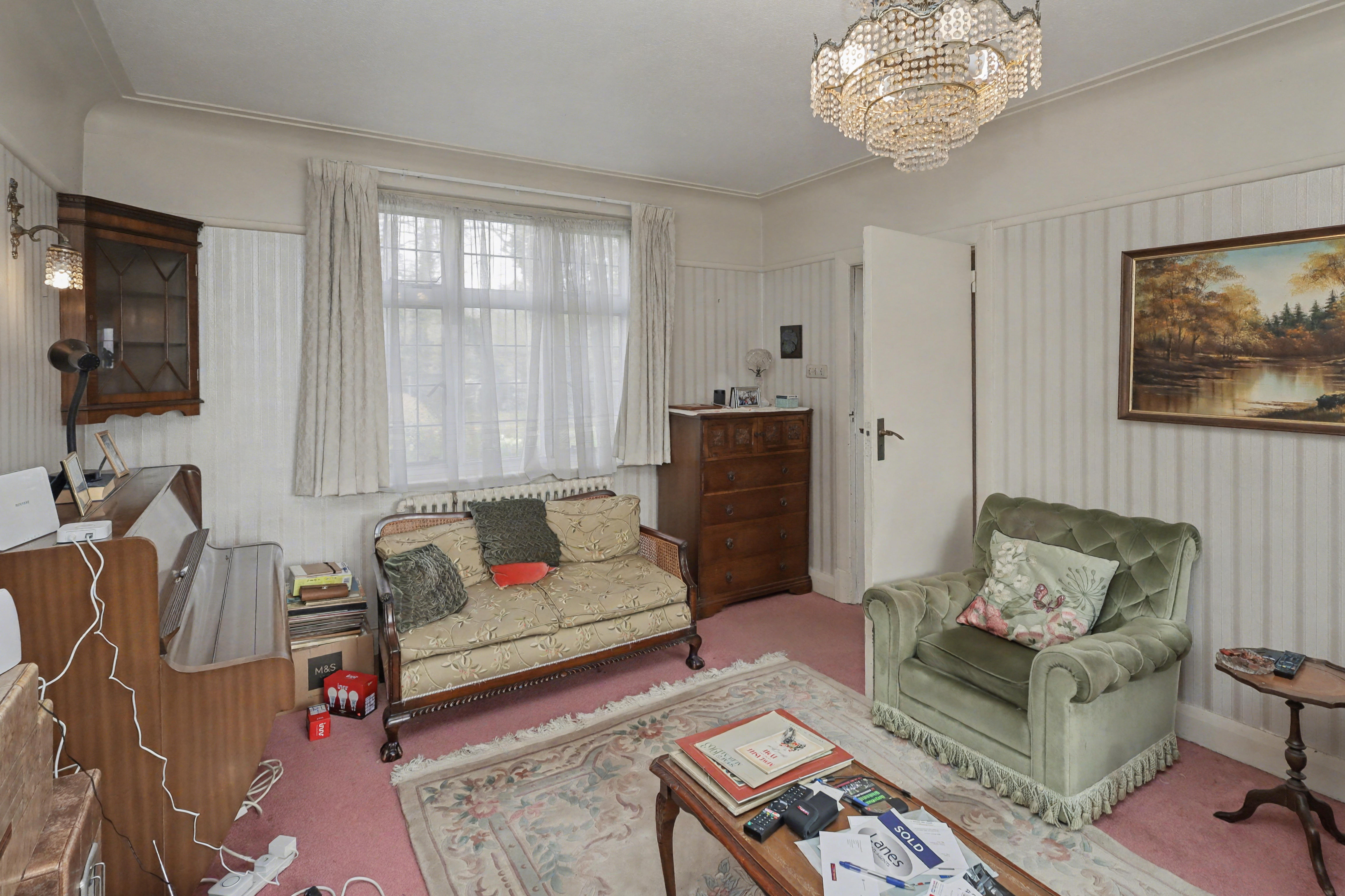 48 Clay Hill, Enfield, EN2 9AW