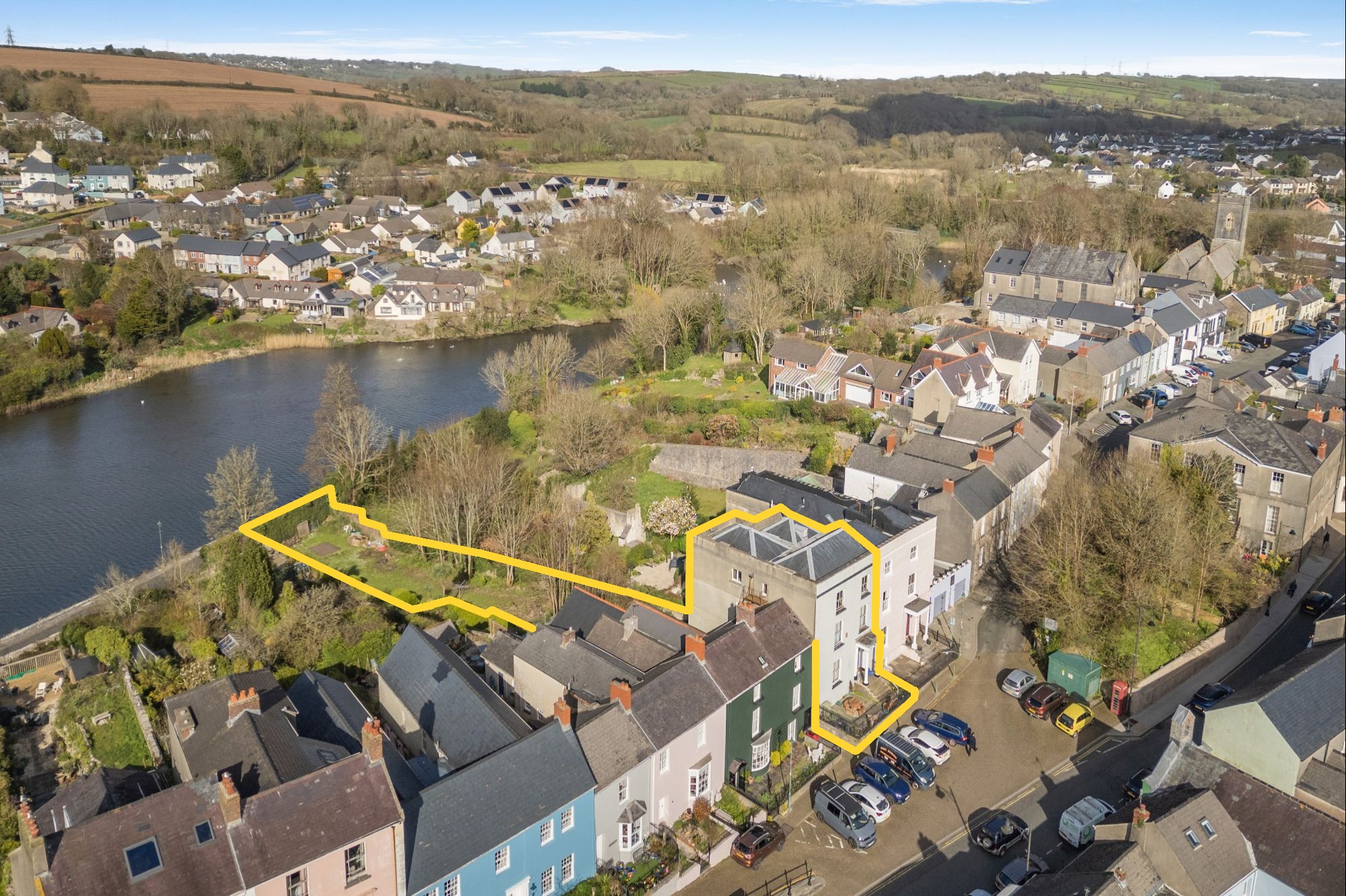 Pembroke & Castlemartin Social Club, Tenby House, Main St, Pembroke, SA71 4HH
