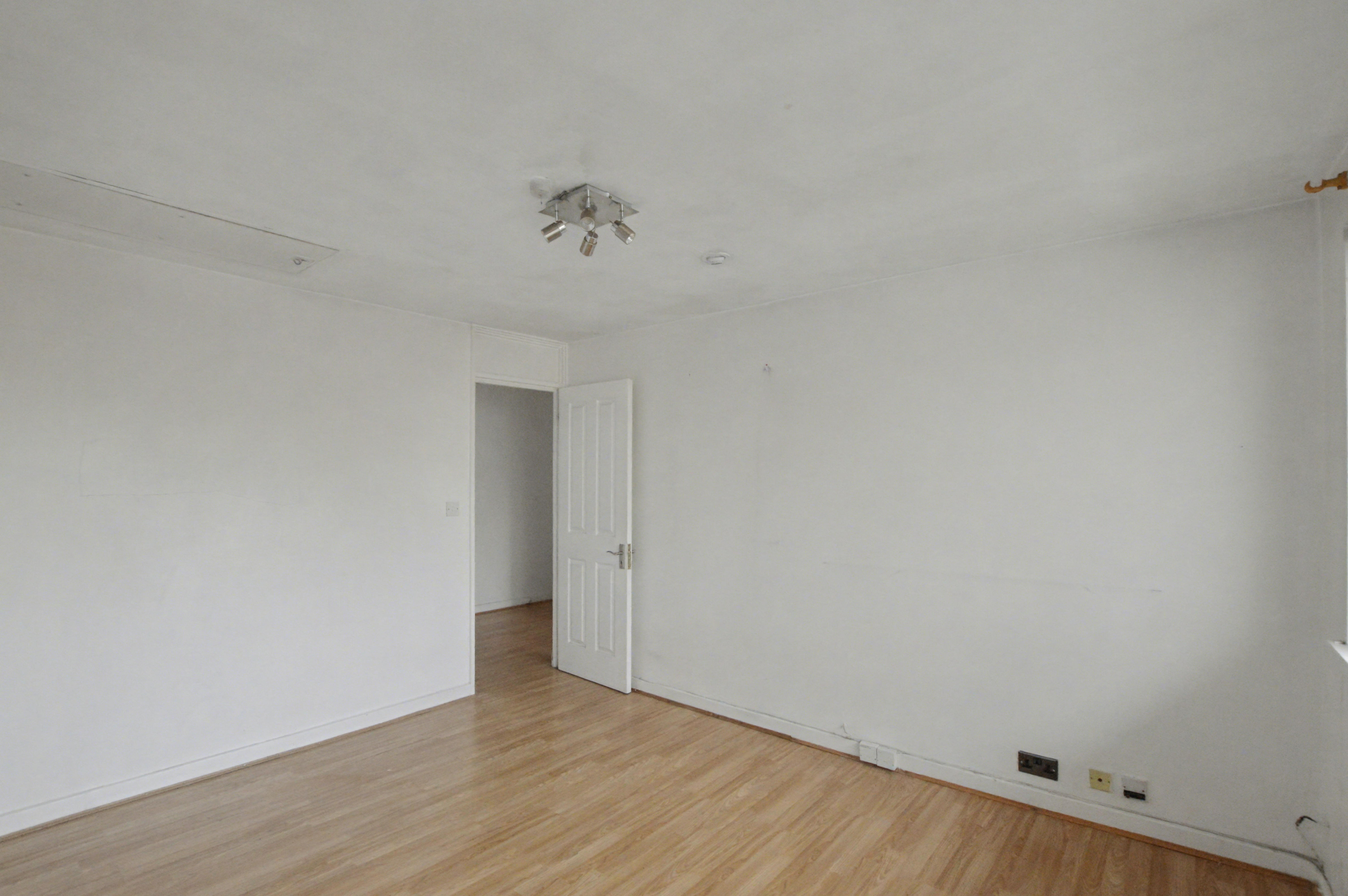 11 Bath Close, Peckham, London, SE15 2JP