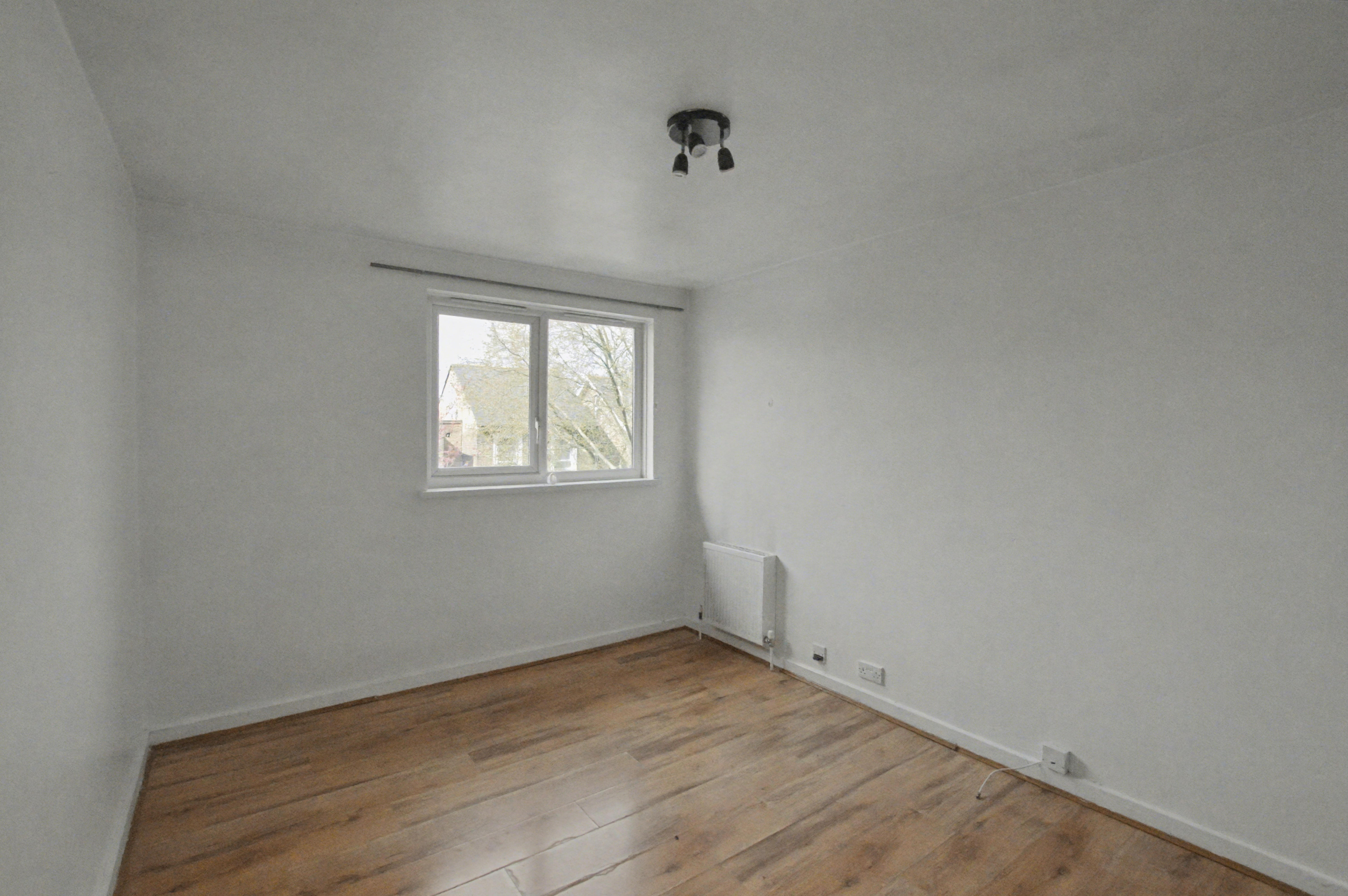 11 Bath Close, Peckham, London, SE15 2JP