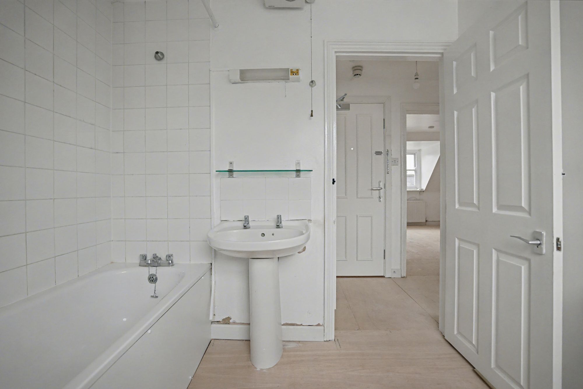 37E Russell Road, London W14 8HT