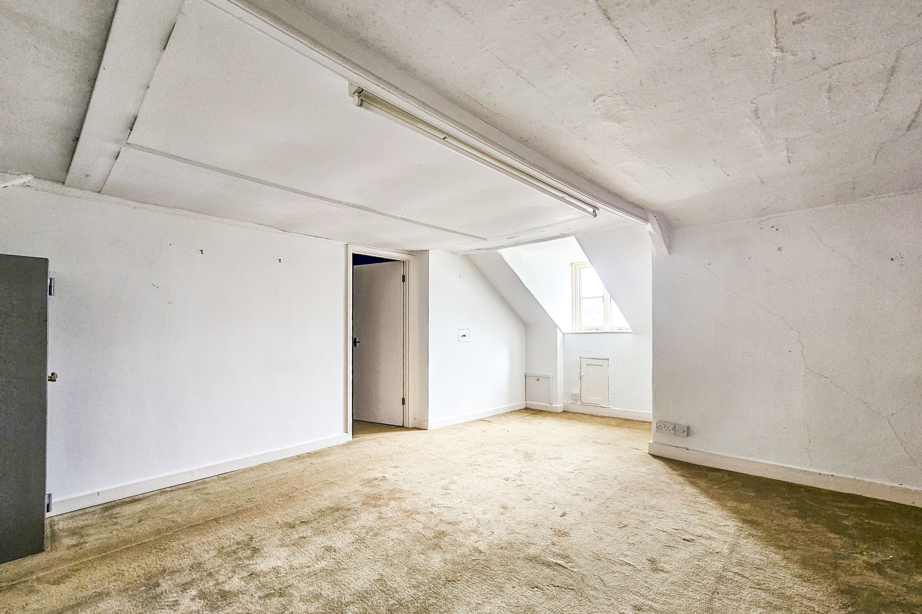 2 Union Terrace, Barnstaple, Devon, EX32 9AB